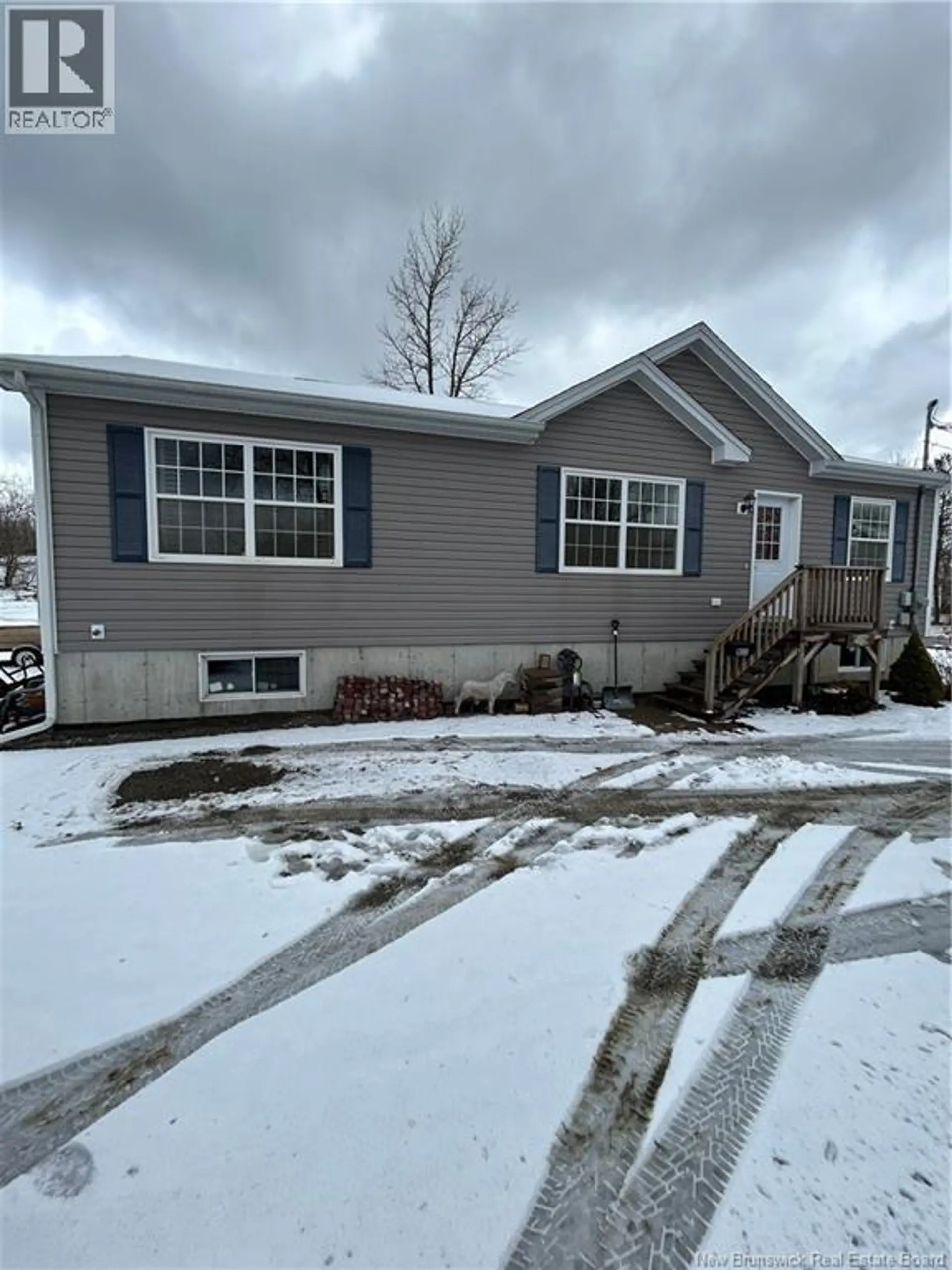 103 QUEENSWAY STREET - Image 2