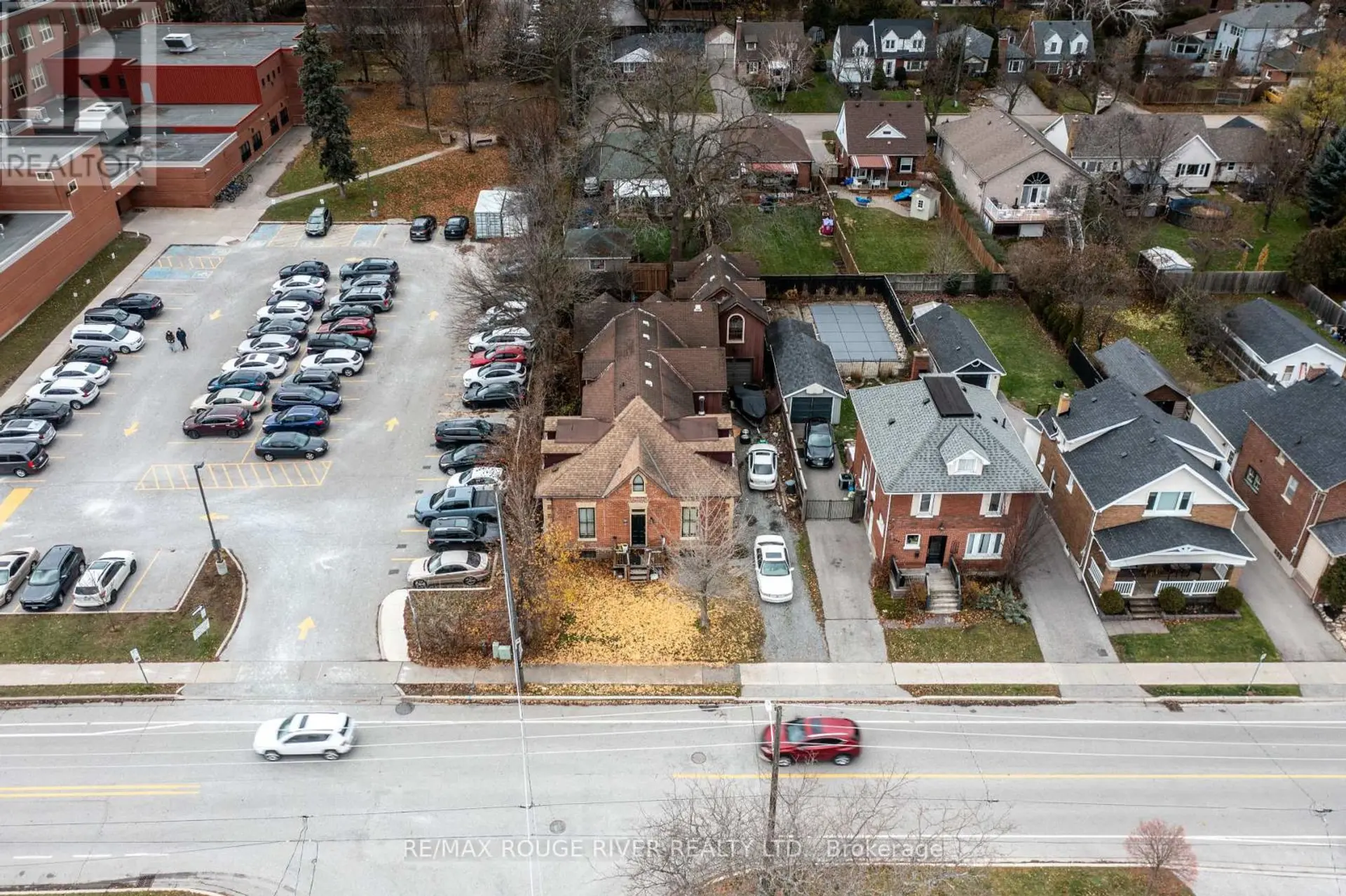 342 MARY STREET N - Image 6