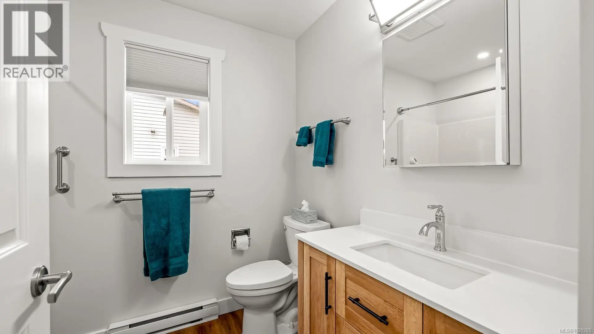 Property at #A 2052 1ST ST, Courtenay, BC