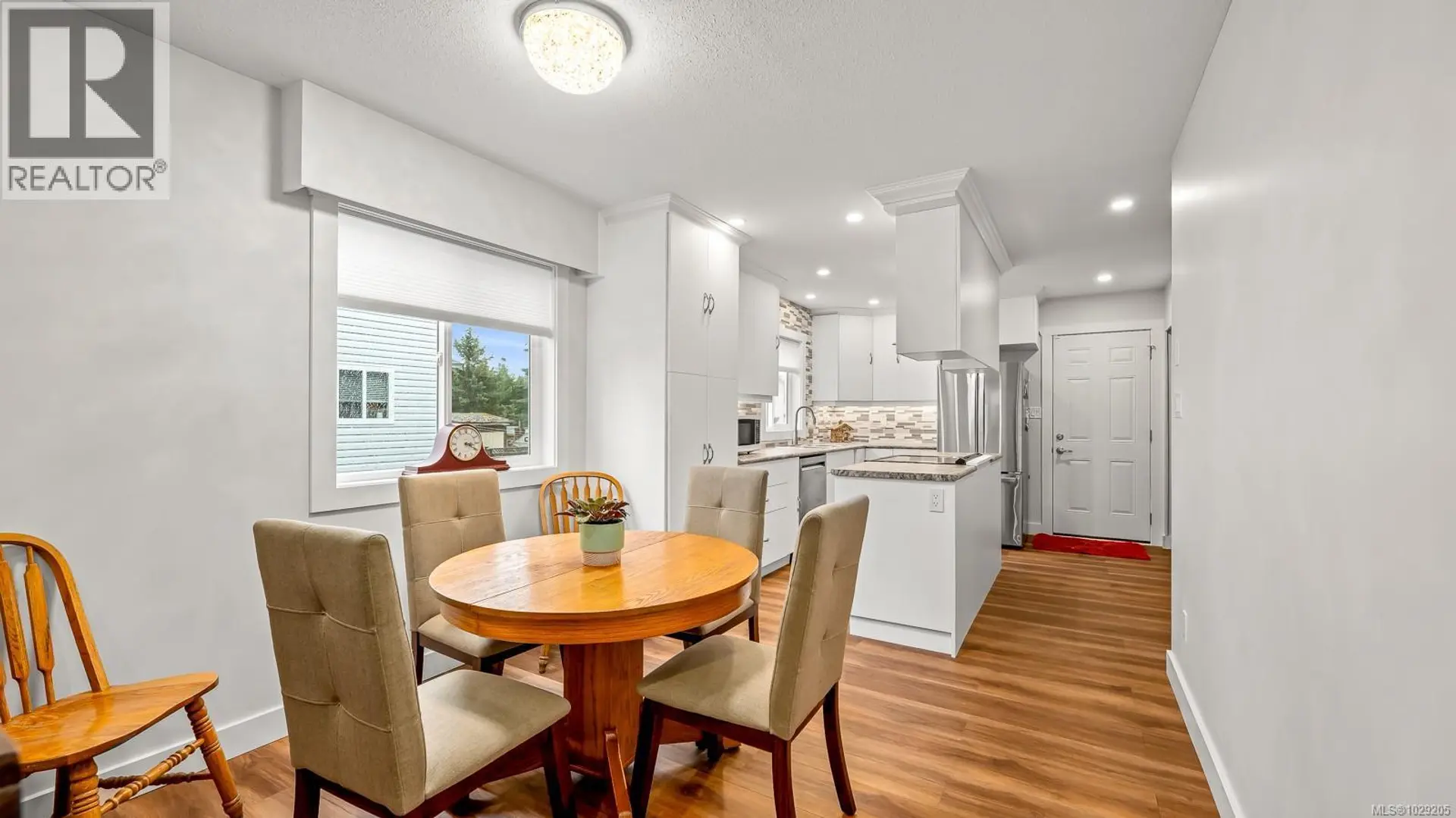 Property at #A 2052 1ST ST, Courtenay, BC