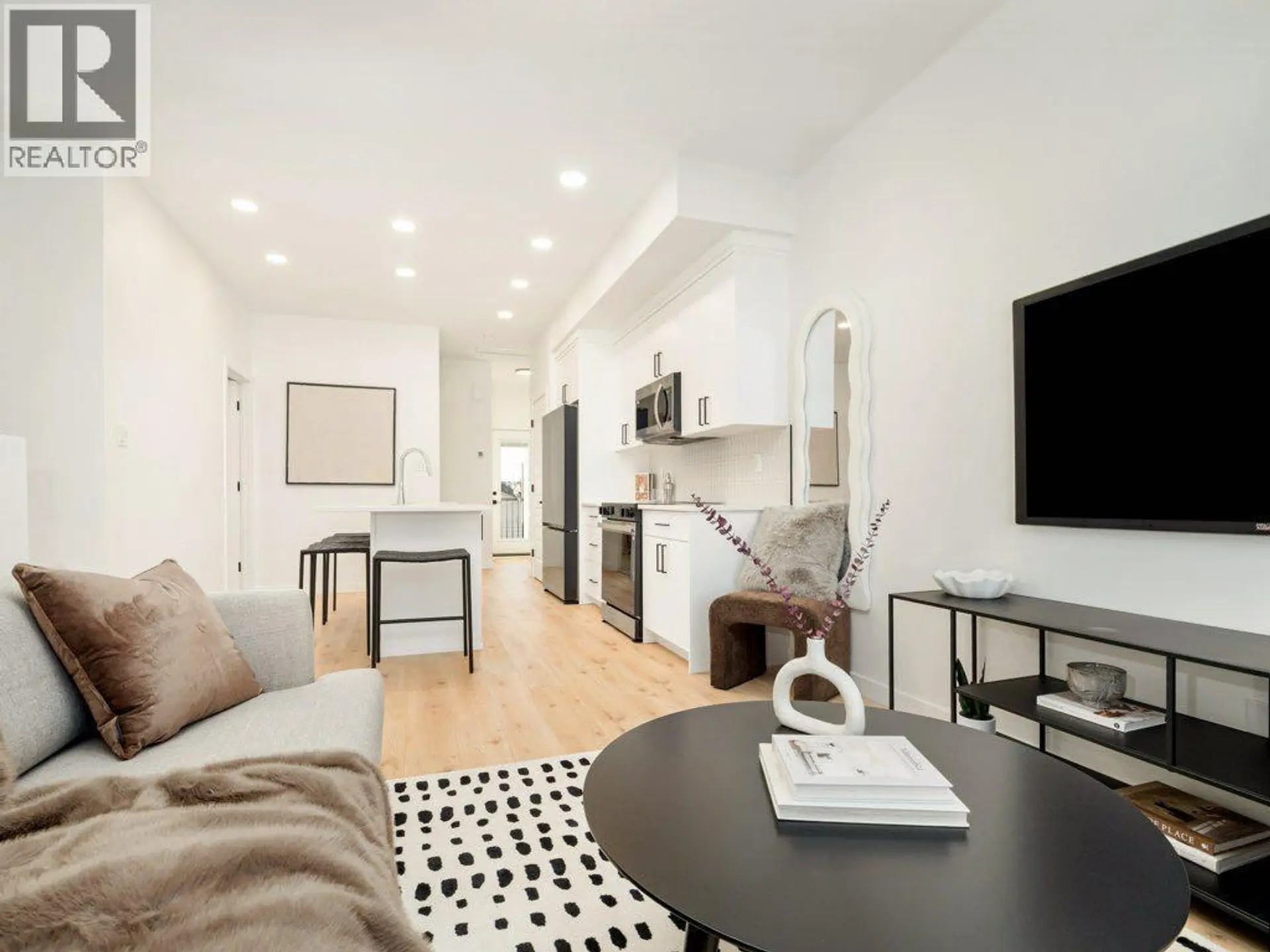 3024 47 STREET S - Image 8