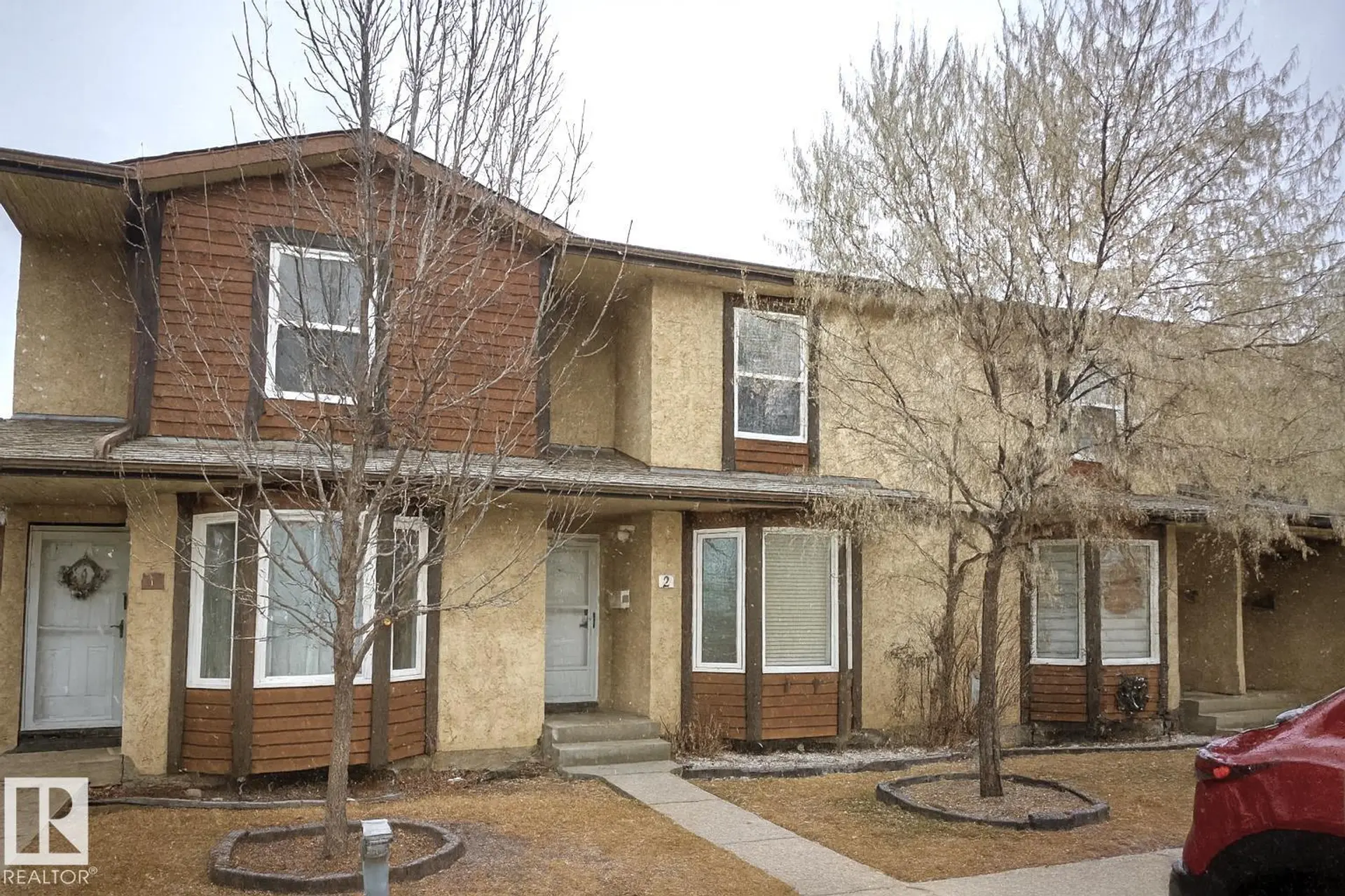 #2 10205 158 AV NW - Image 1