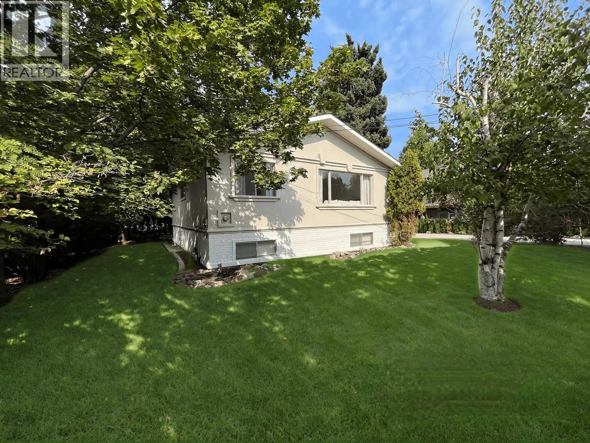 Property at 460 Eldorado Road, Kelowna, BC
