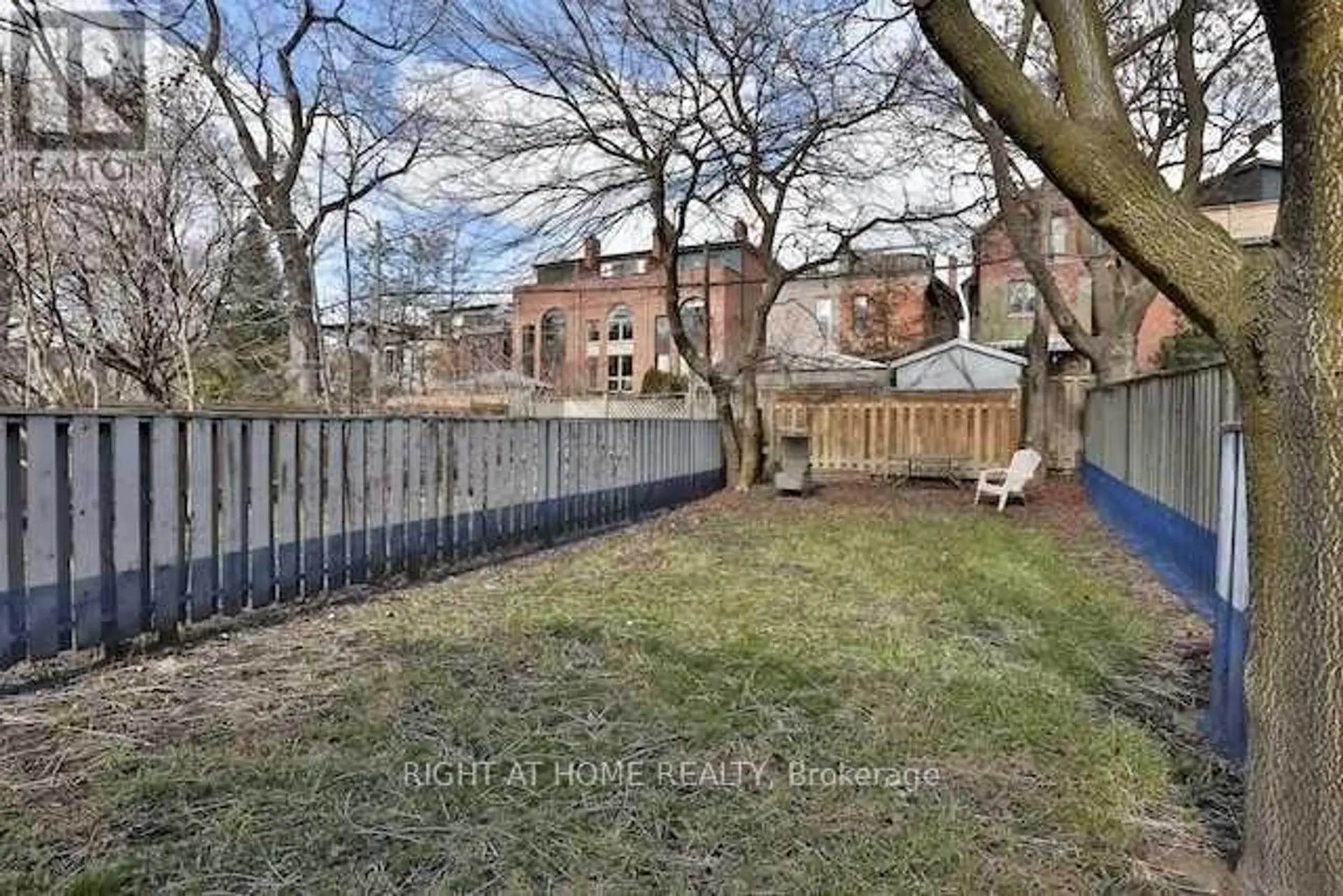 34 MACPHERSON AVENUE - Image 16