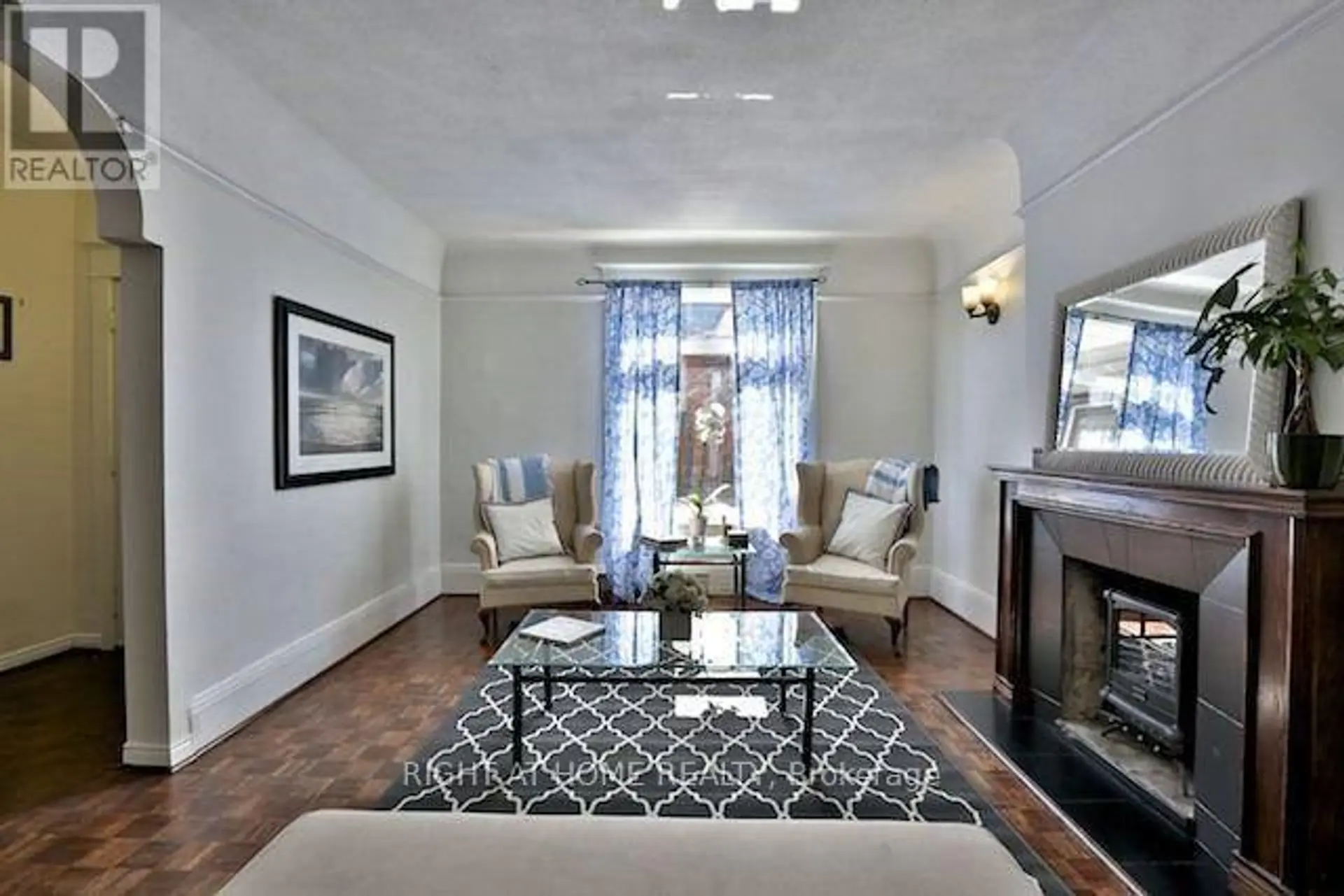 34 MACPHERSON AVENUE - Image 3