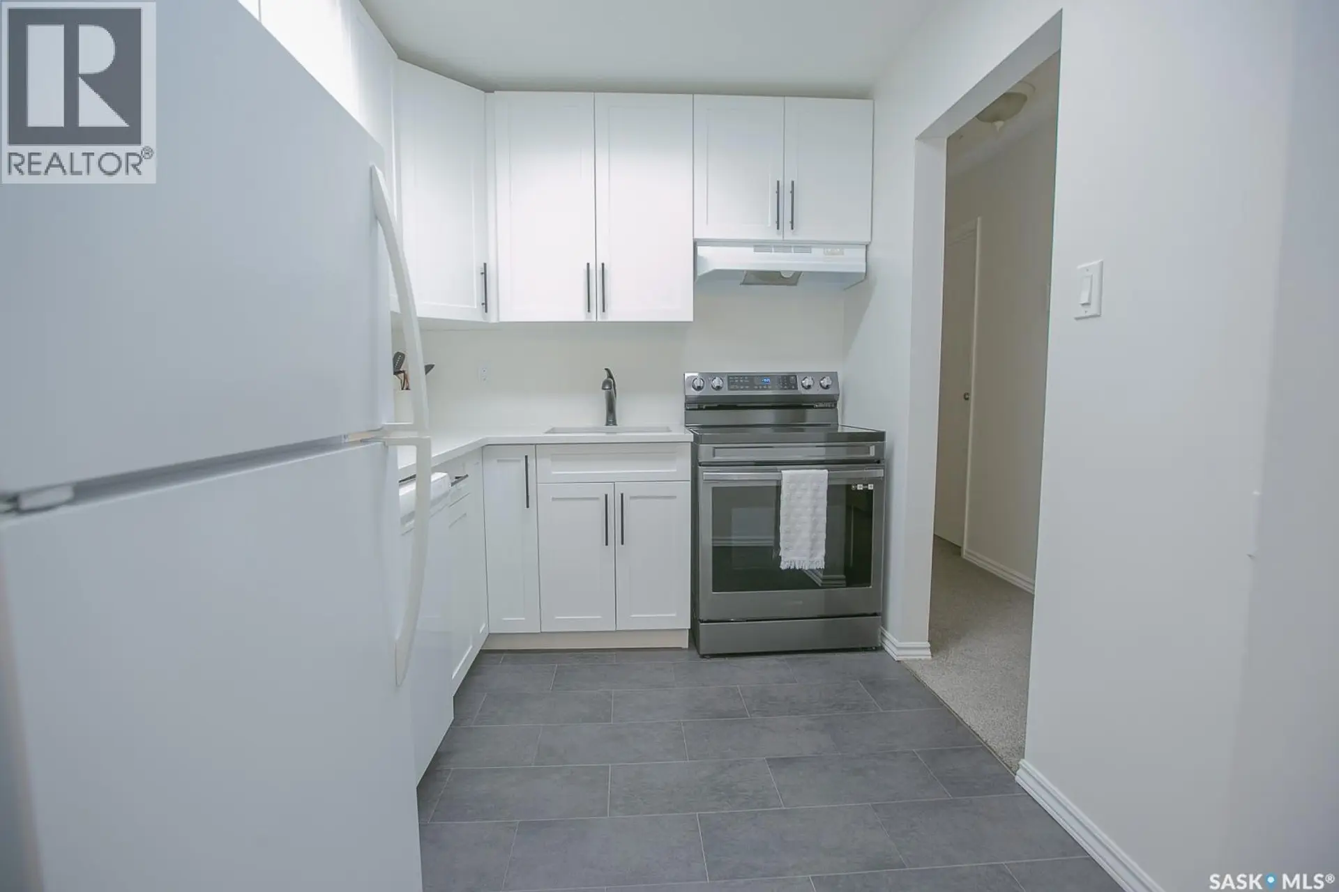 #A 22 NOLLET AVENUE - Image 3