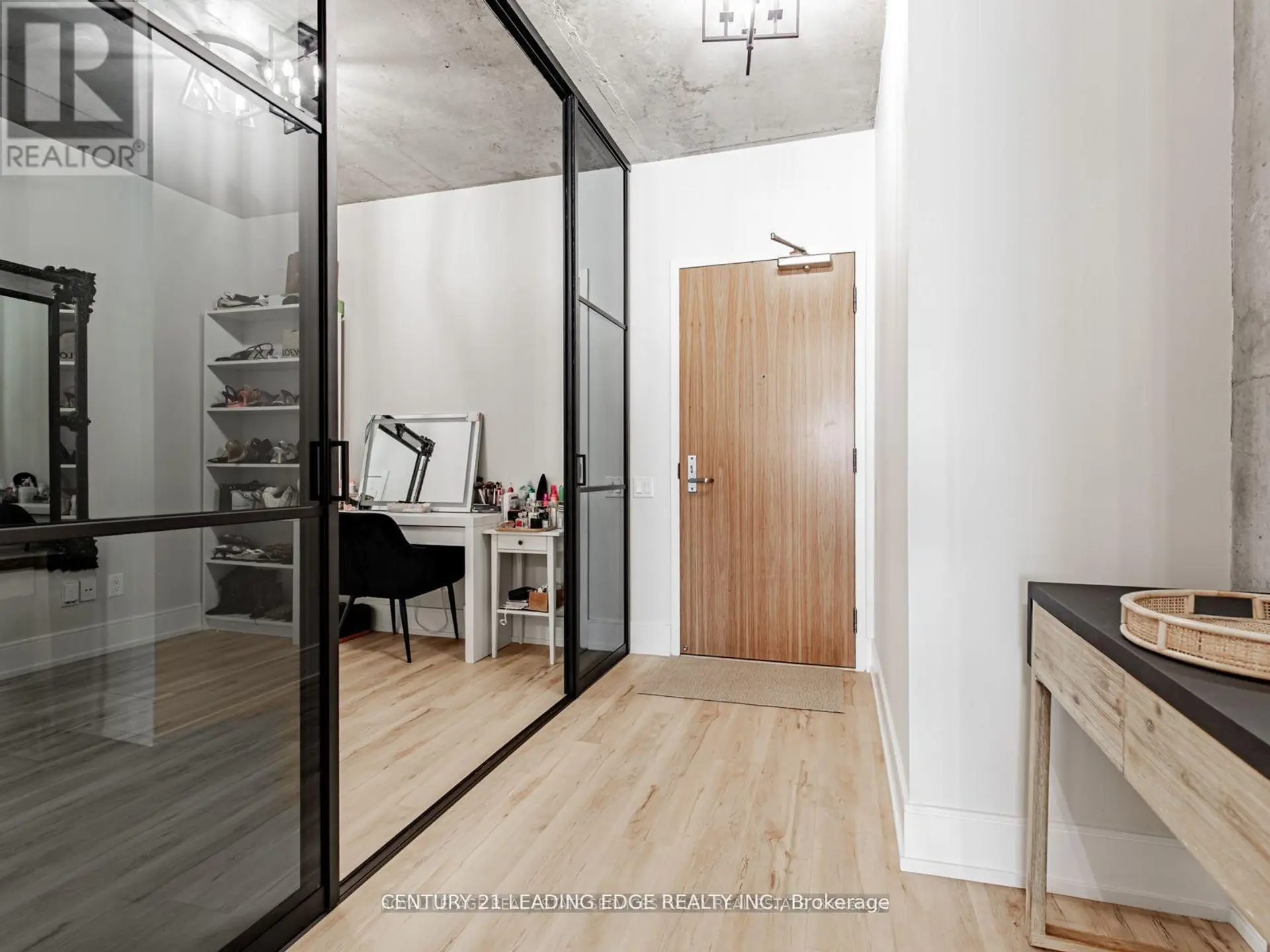 #515 138 PRINCESS STREET - Image 4