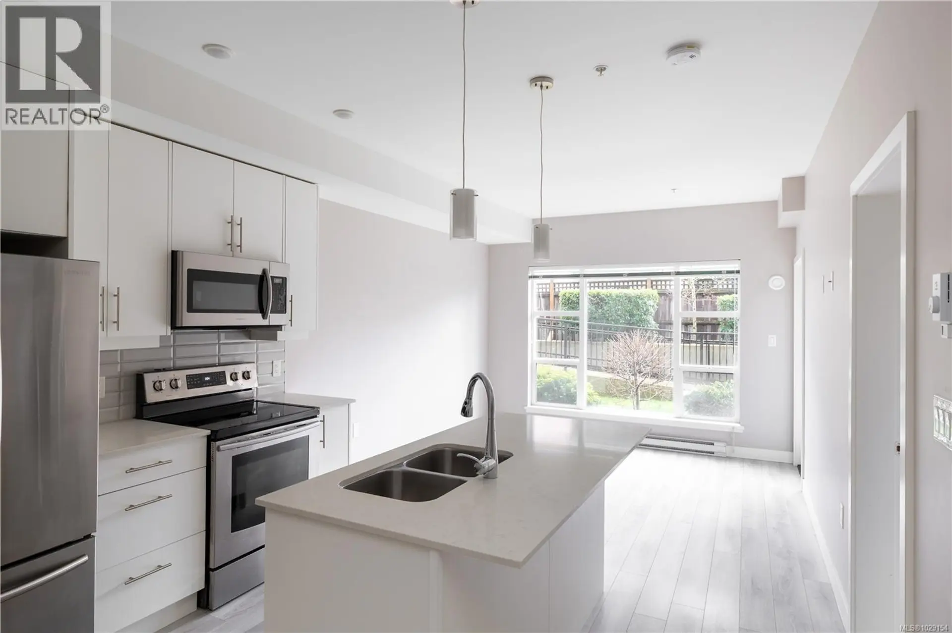 Property at #106 1020 INVERNESS RD, Saanich, BC