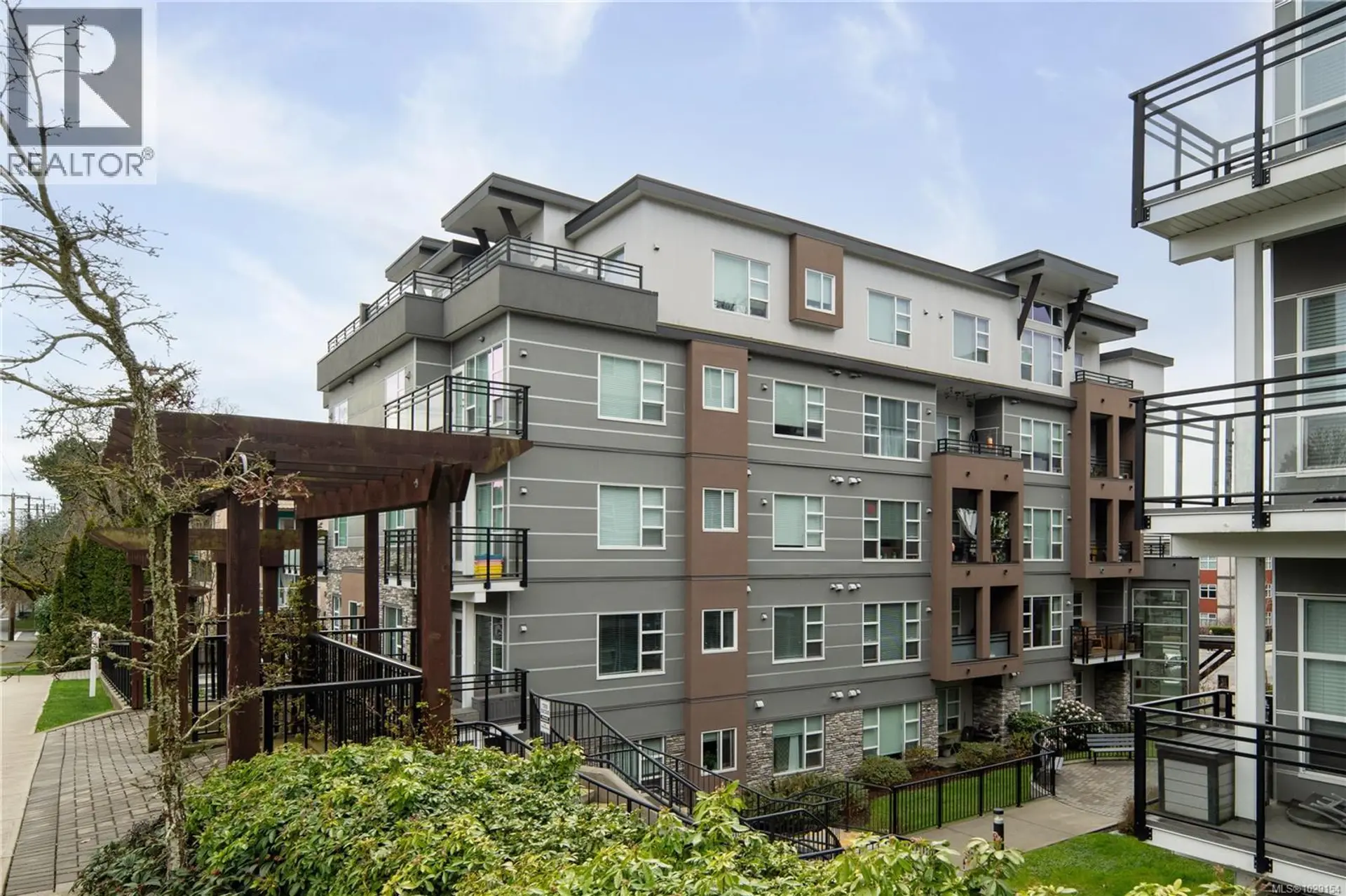 Property at #106 1020 INVERNESS RD, Saanich, BC