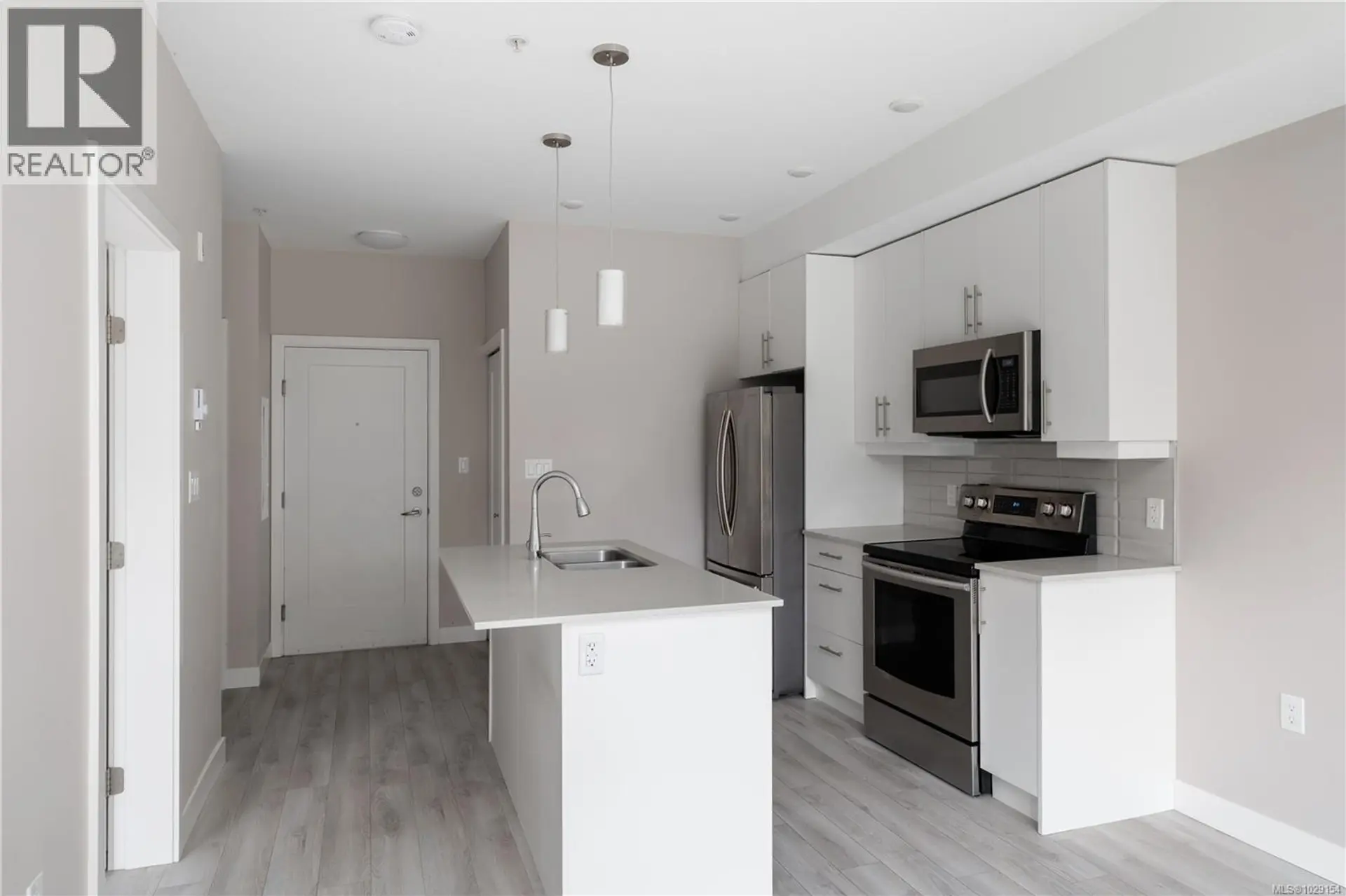 Property at #106 1020 INVERNESS RD, Saanich, BC