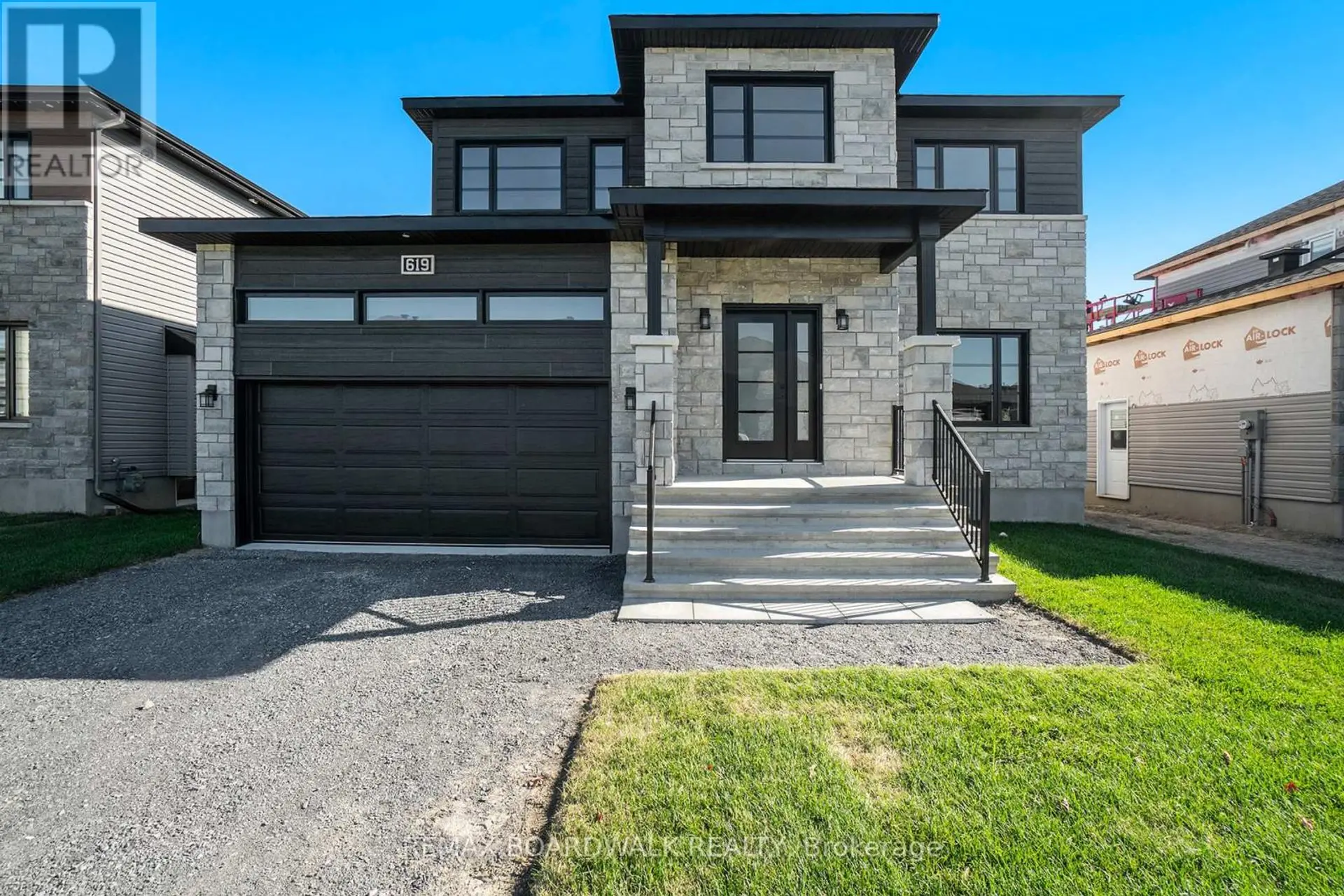 619 GENEVA CRESCENT - Image 1