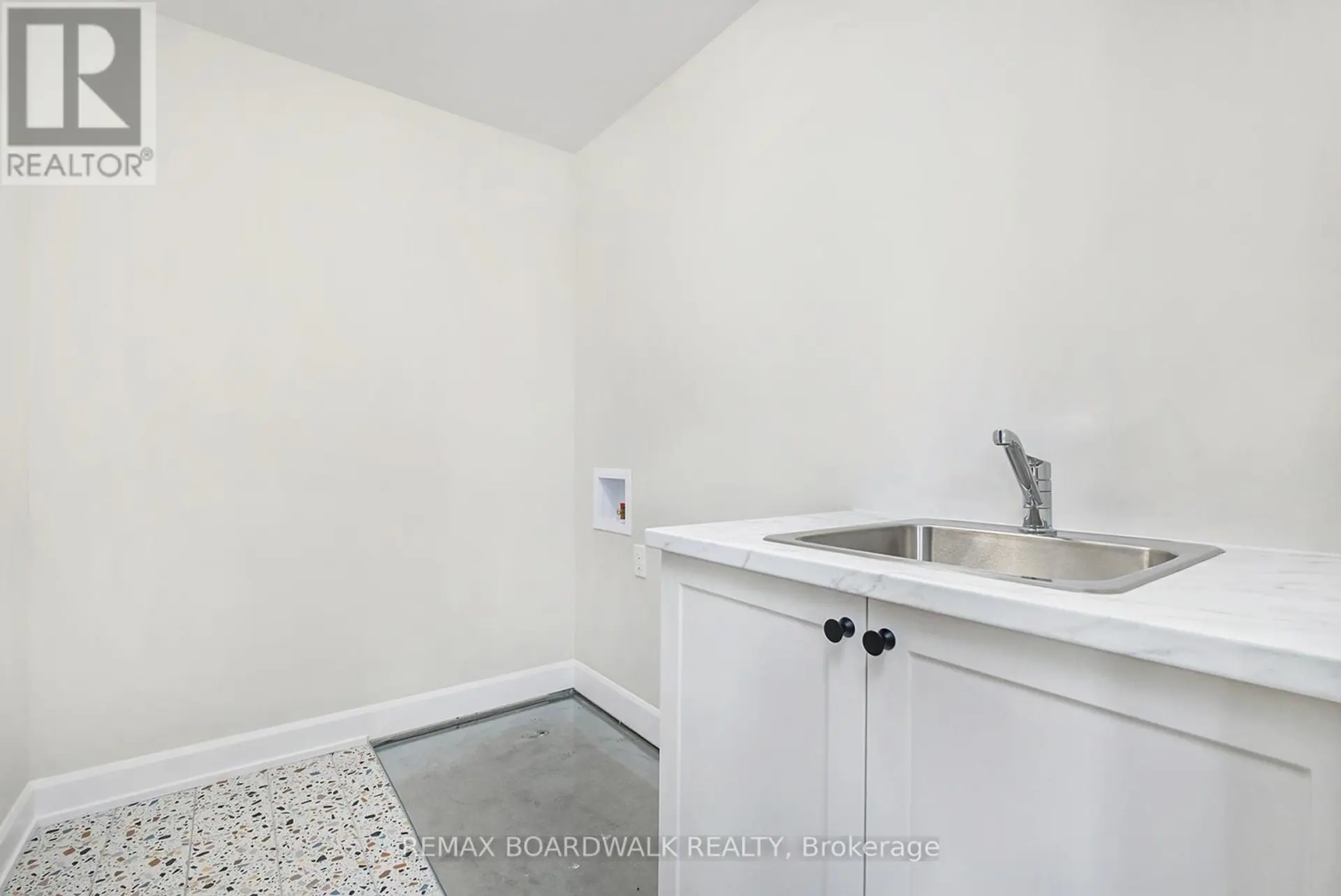 1035 CHABLIS CRESCENT - Image 15