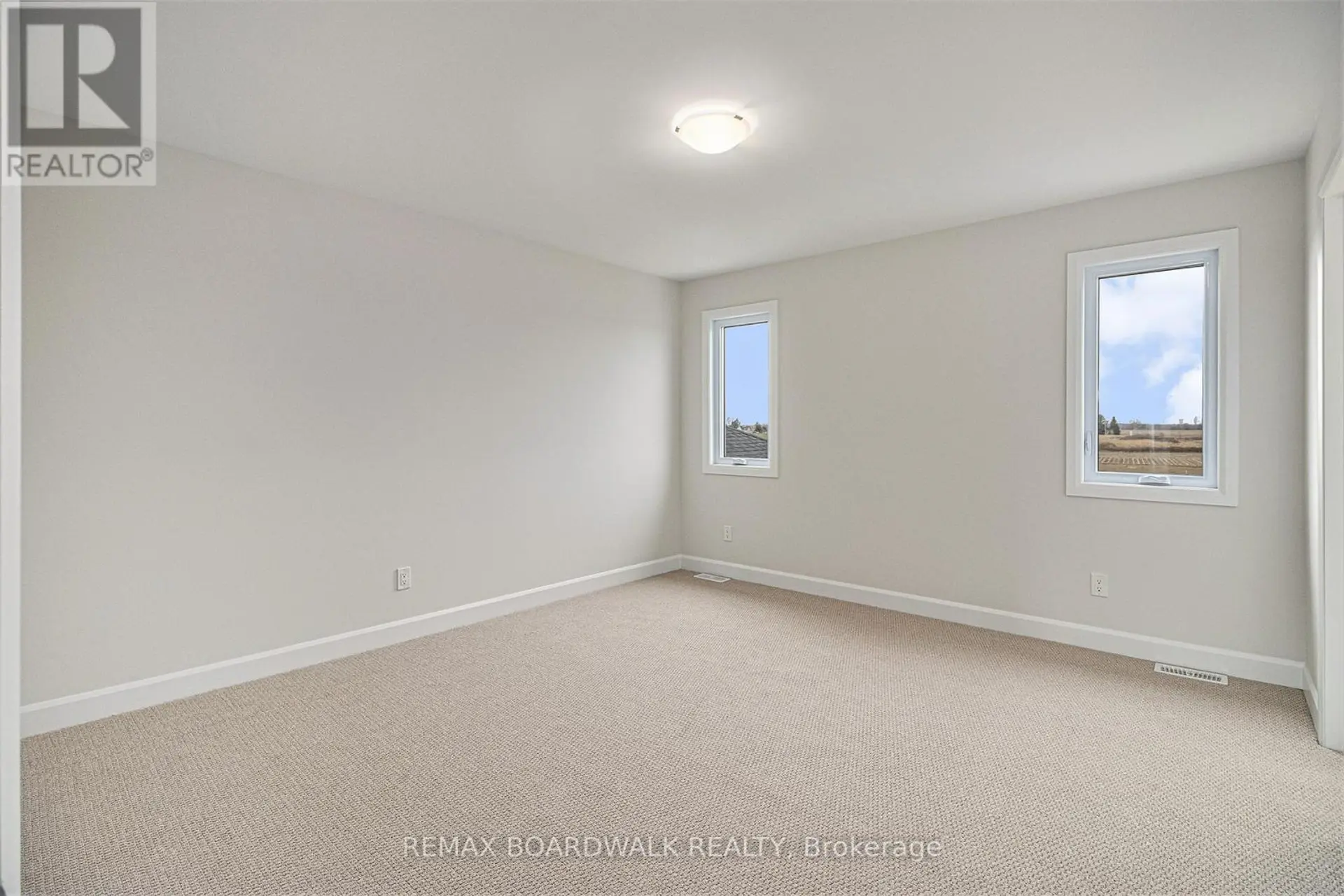 456 FALCON LANE - Image 10