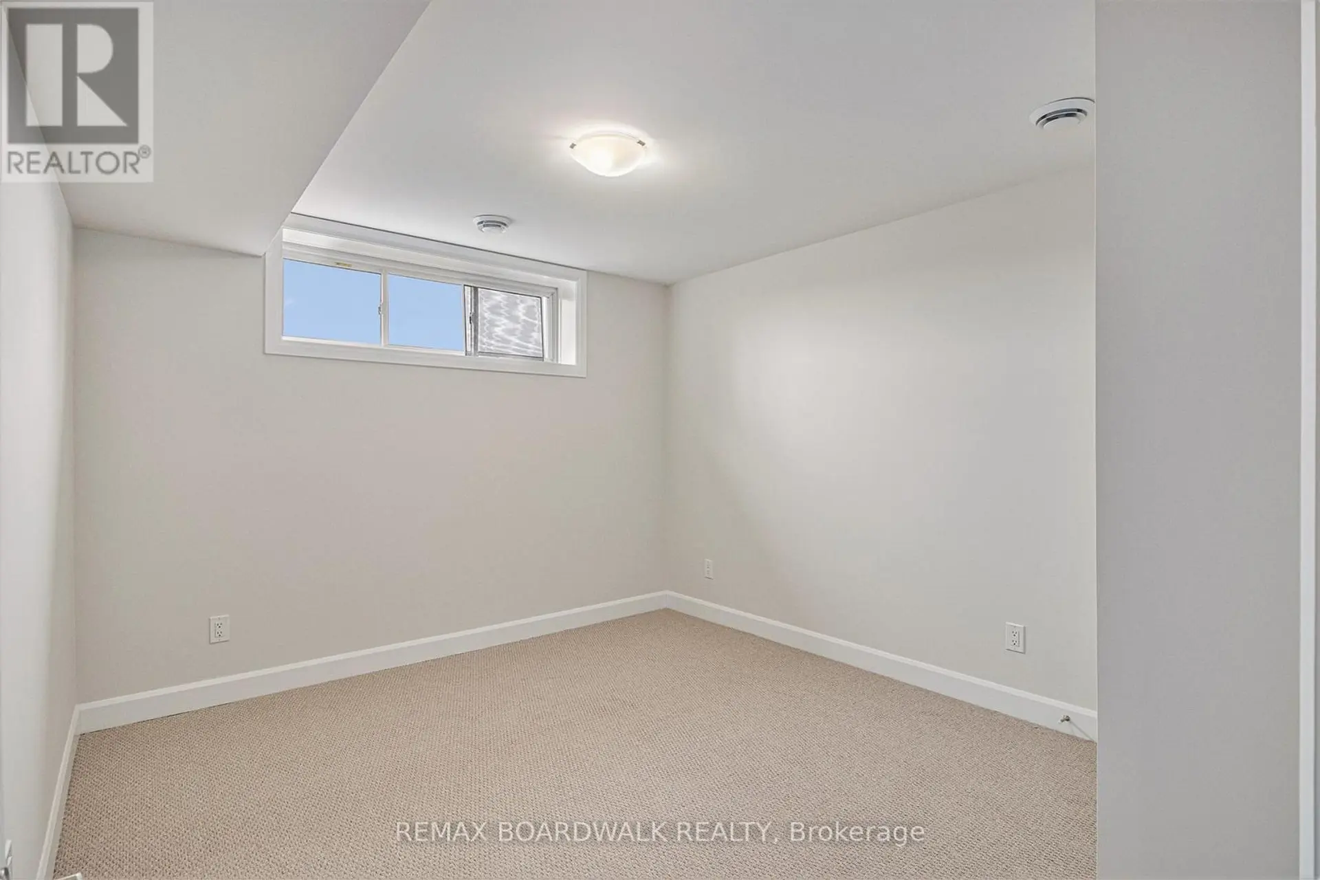 456 FALCON LANE - Image 14