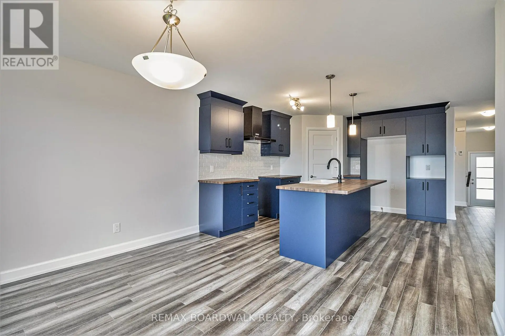 456 FALCON LANE - Image 4