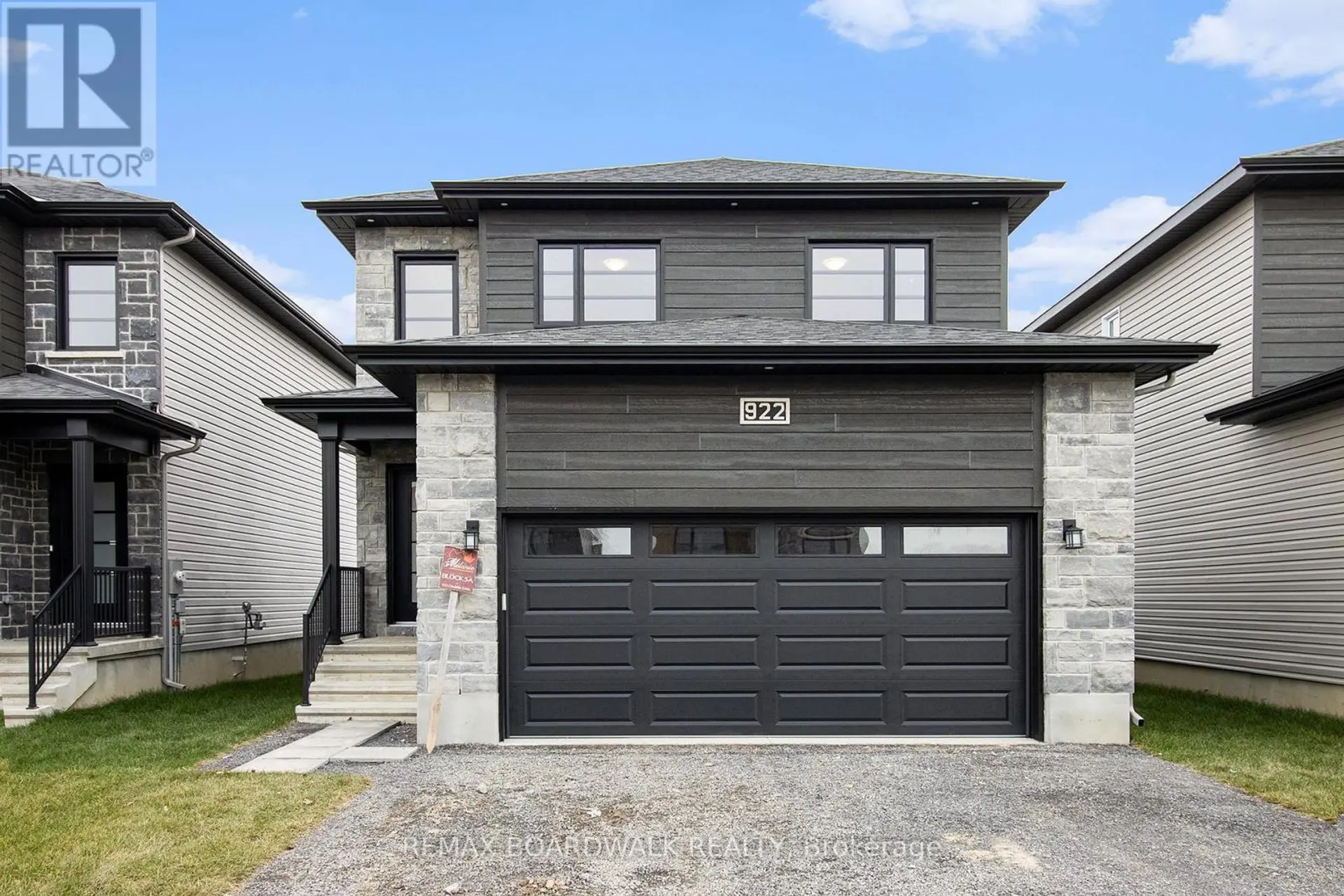 464 FALCON LANE - Image 1