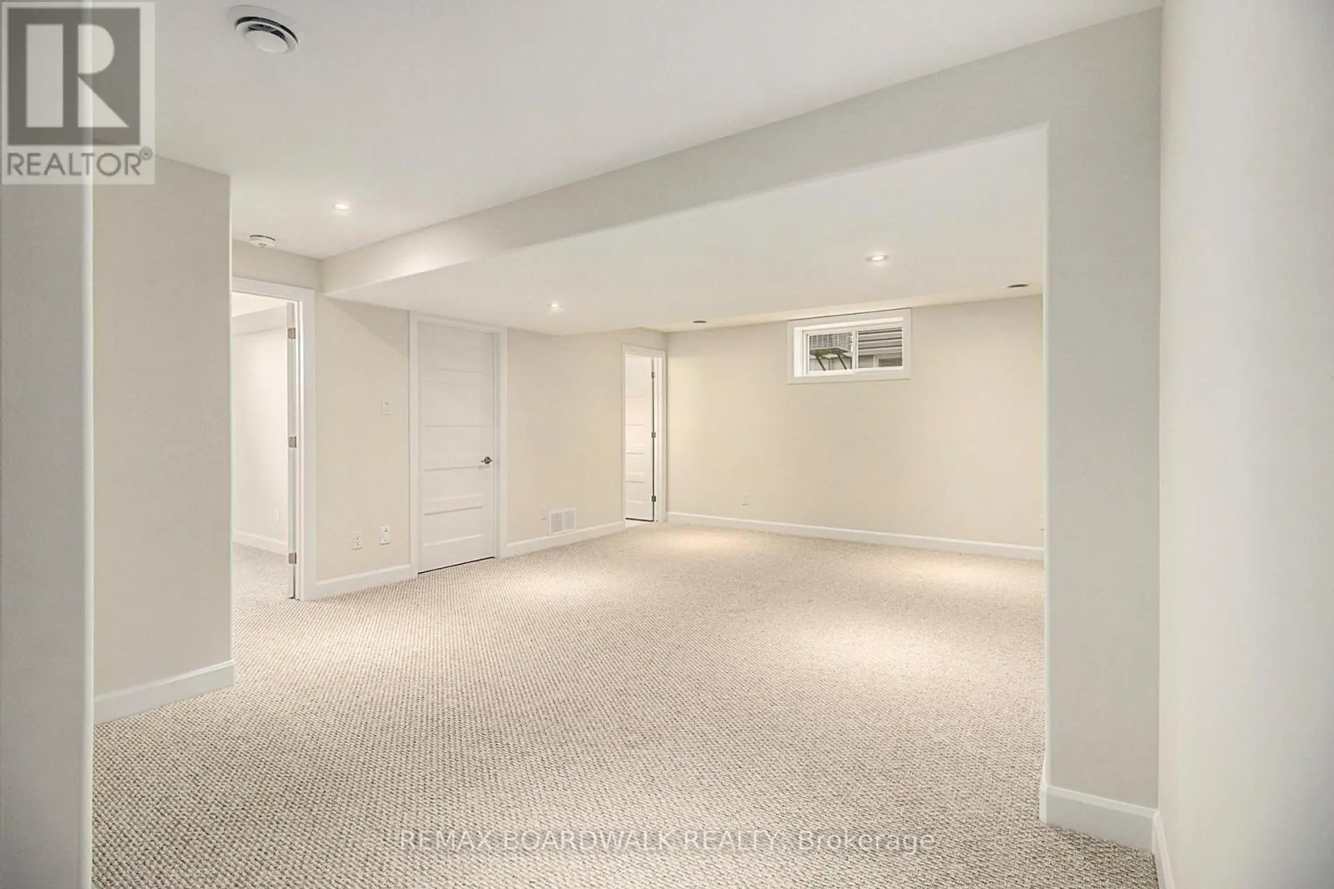 464 FALCON LANE - Image 13