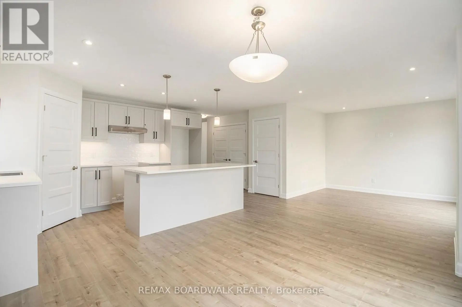 464 FALCON LANE - Image 4