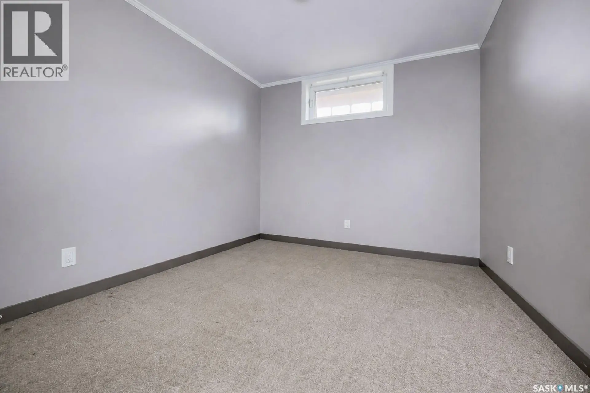 #237 322 Lewin WAY - Image 4