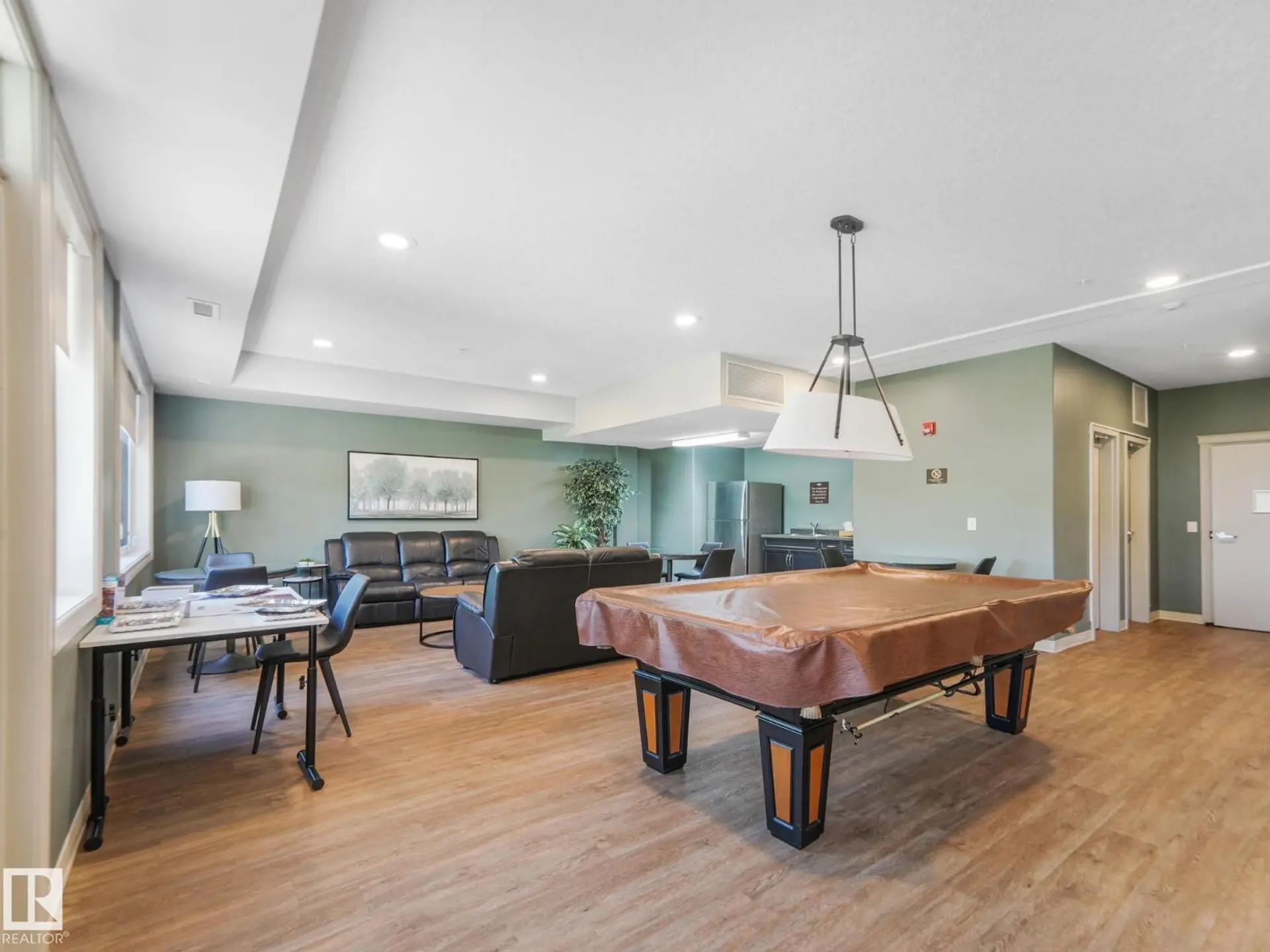 #412 12408 15 AV SW - Image 13