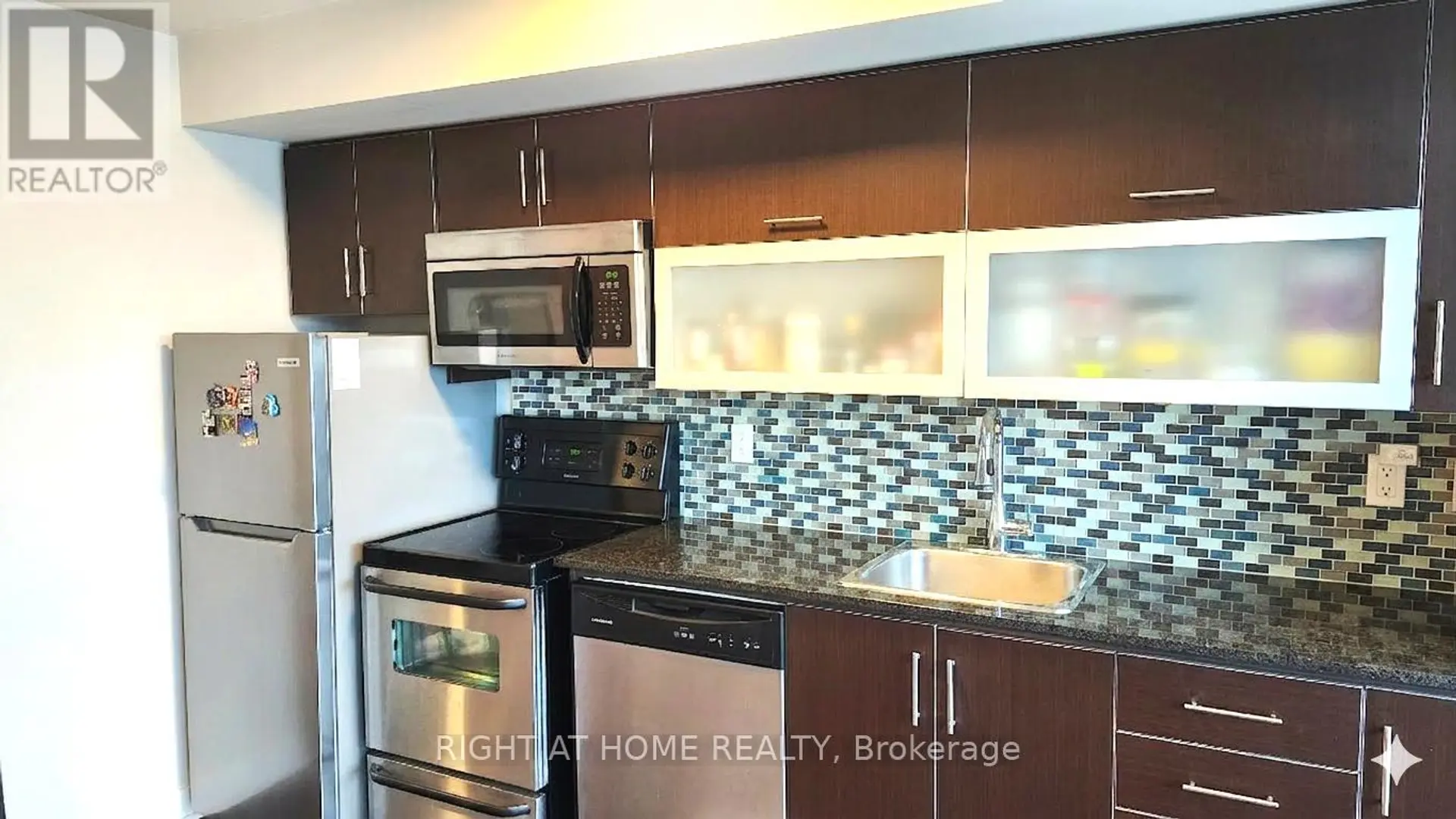 #809 100 WESTERN BATTERY ROAD - Image 8