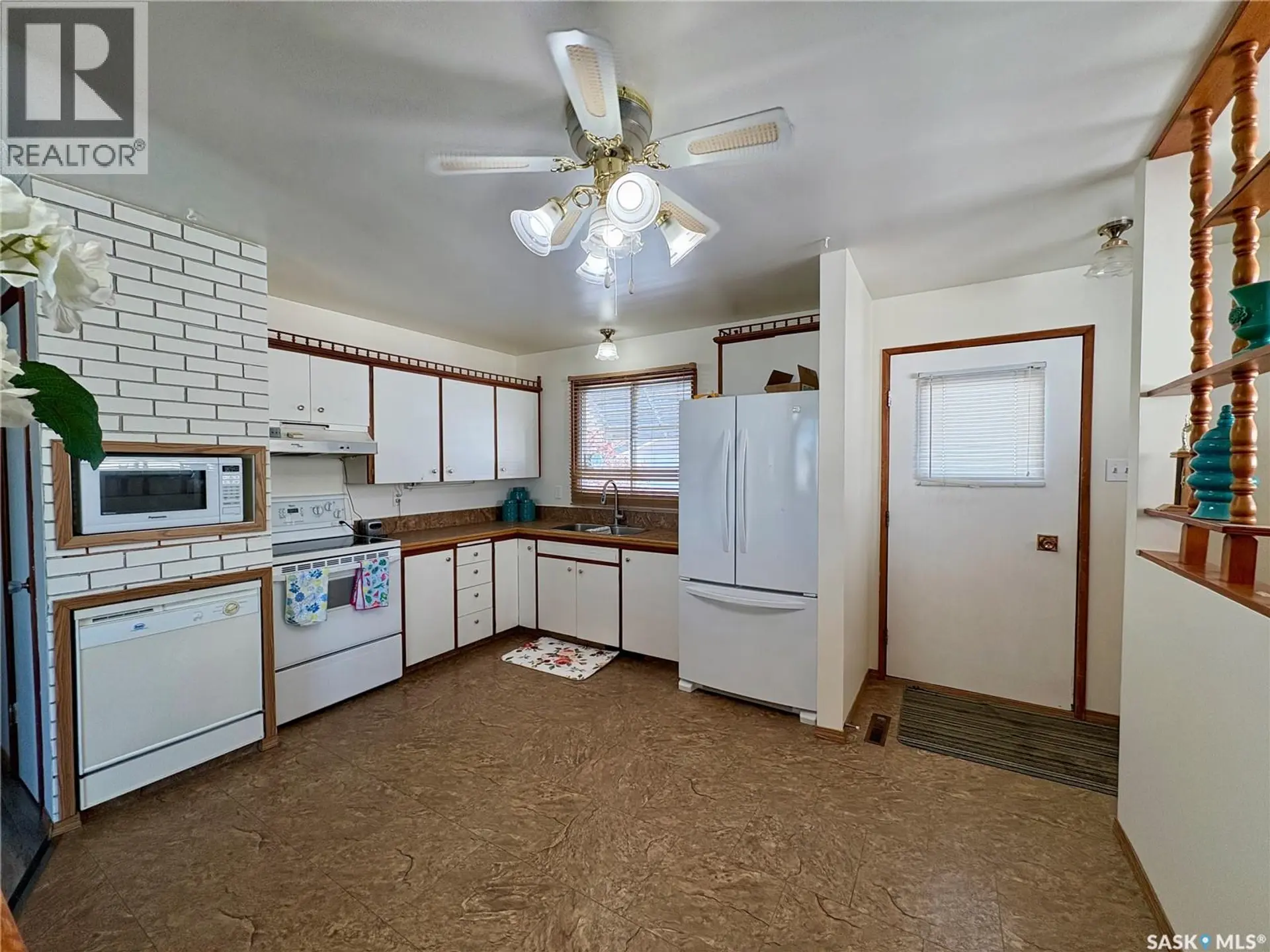 480 8th AVENUE SE - Image 5