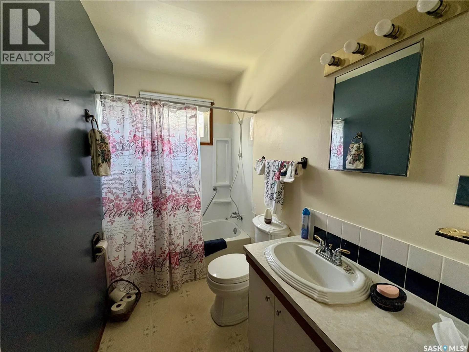 480 8th AVENUE SE - Image 9