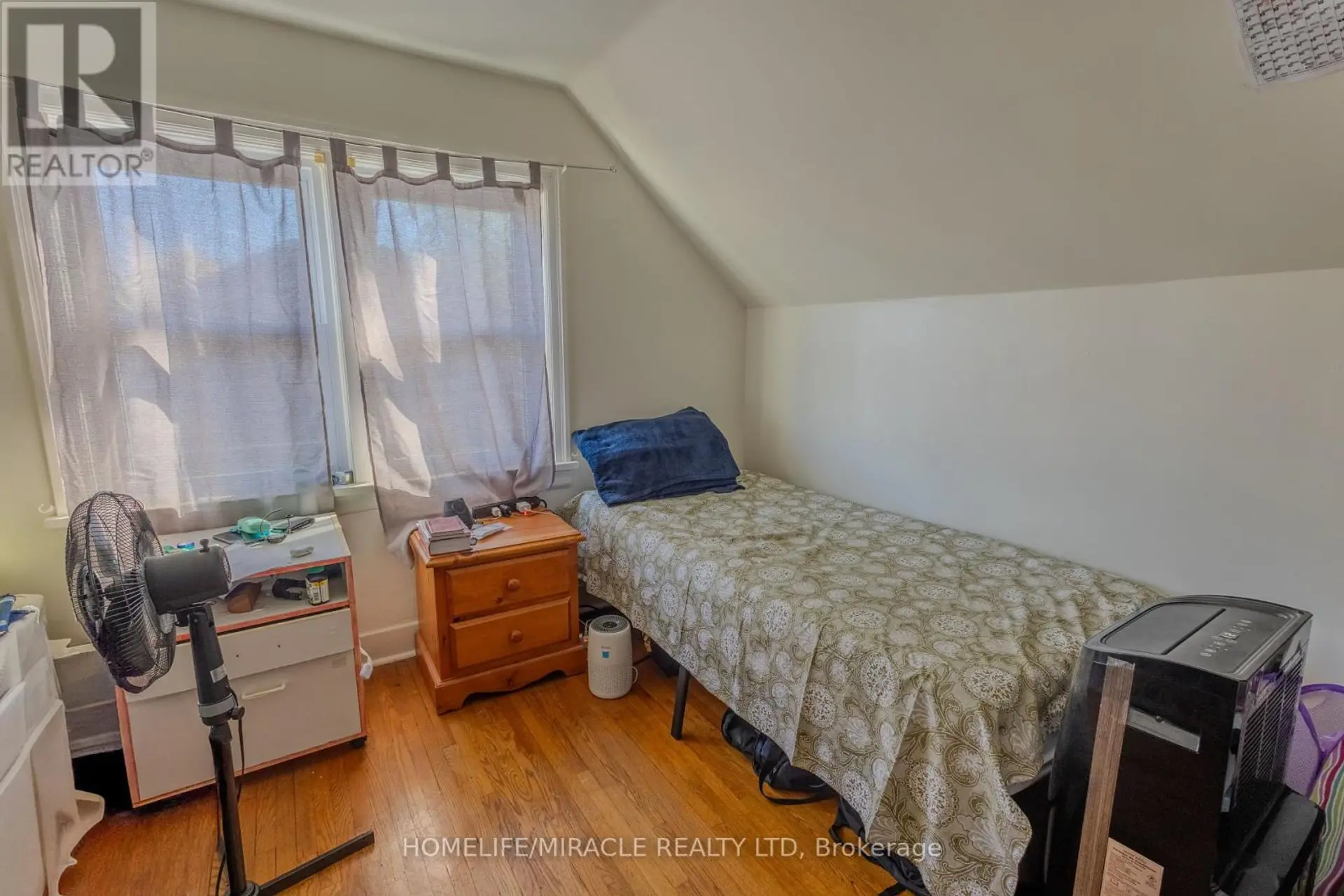 437 CLARKE ROAD - Image 3
