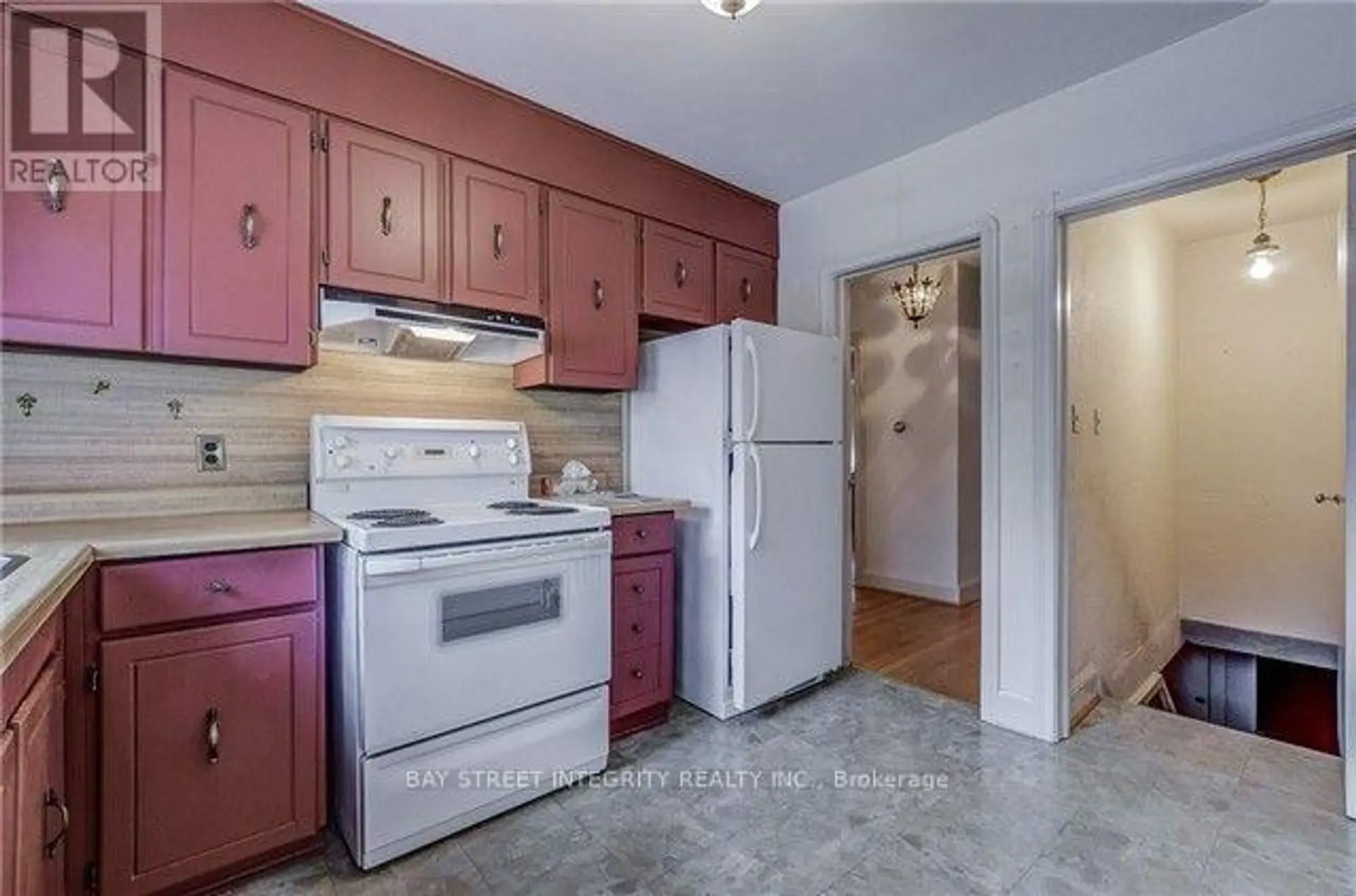 889 ROYAL YORK ROAD - Image 10