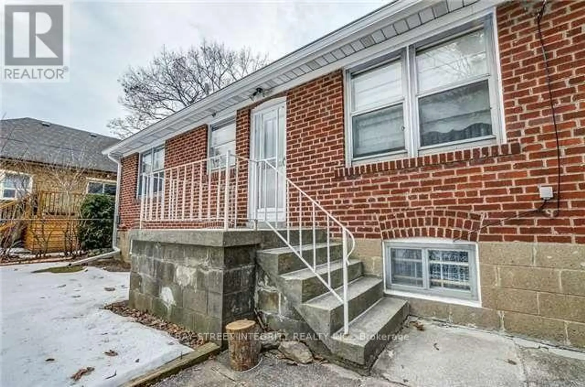 889 ROYAL YORK ROAD - Image 16