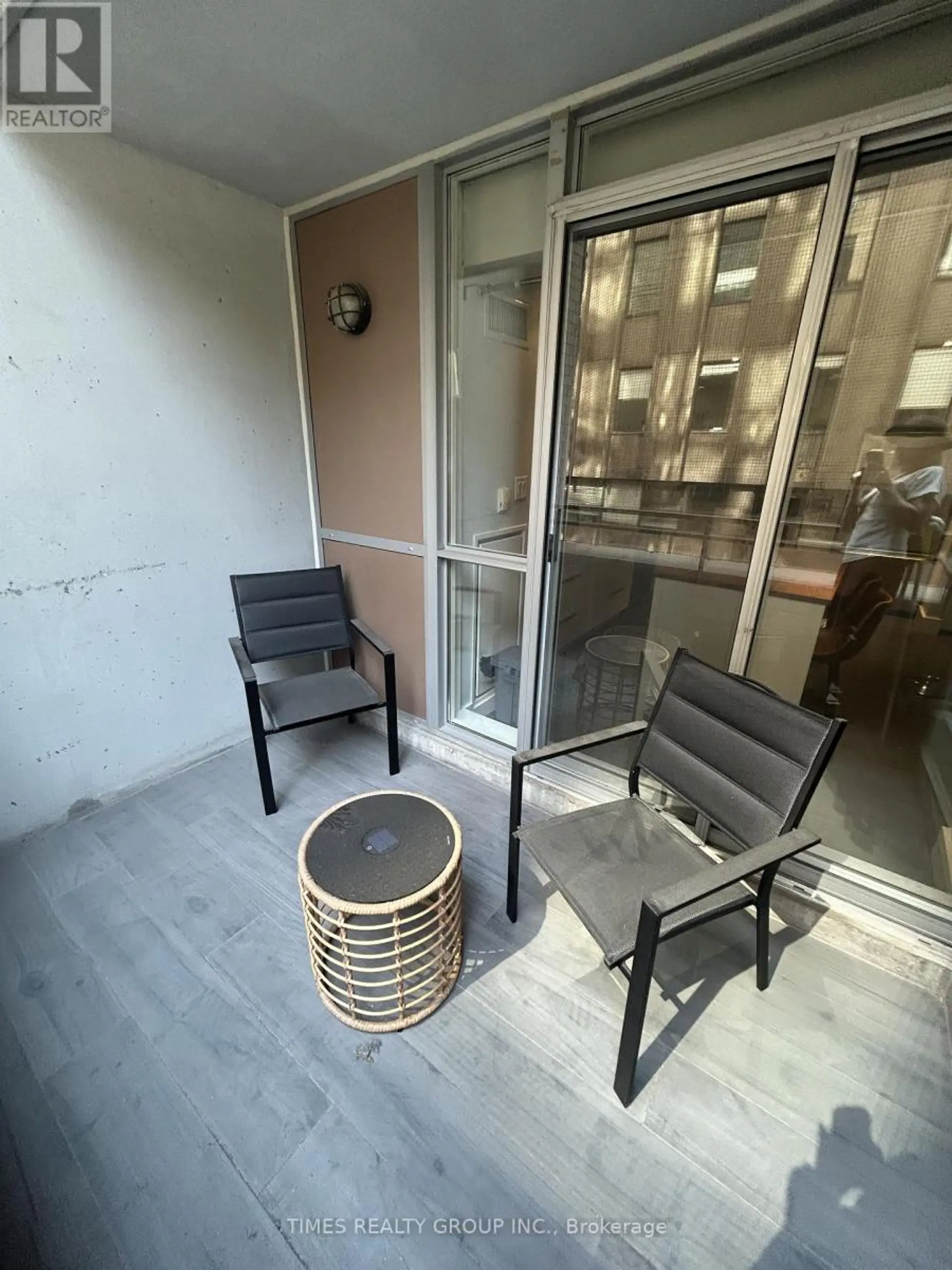 #301 80 CUMBERLAND STREET - Image 10