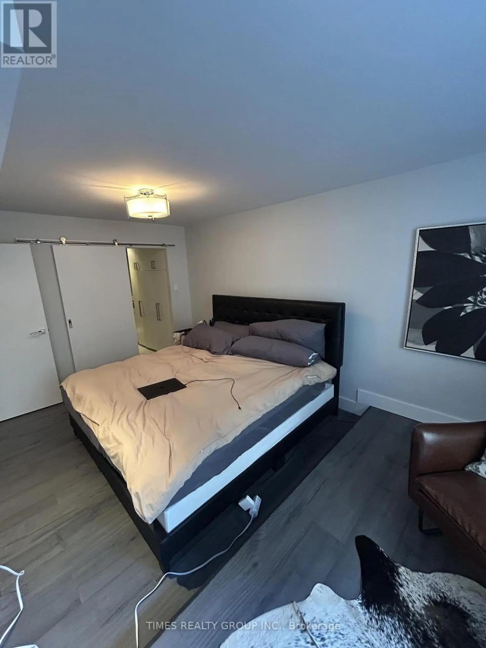 #301 80 CUMBERLAND STREET - Image 7