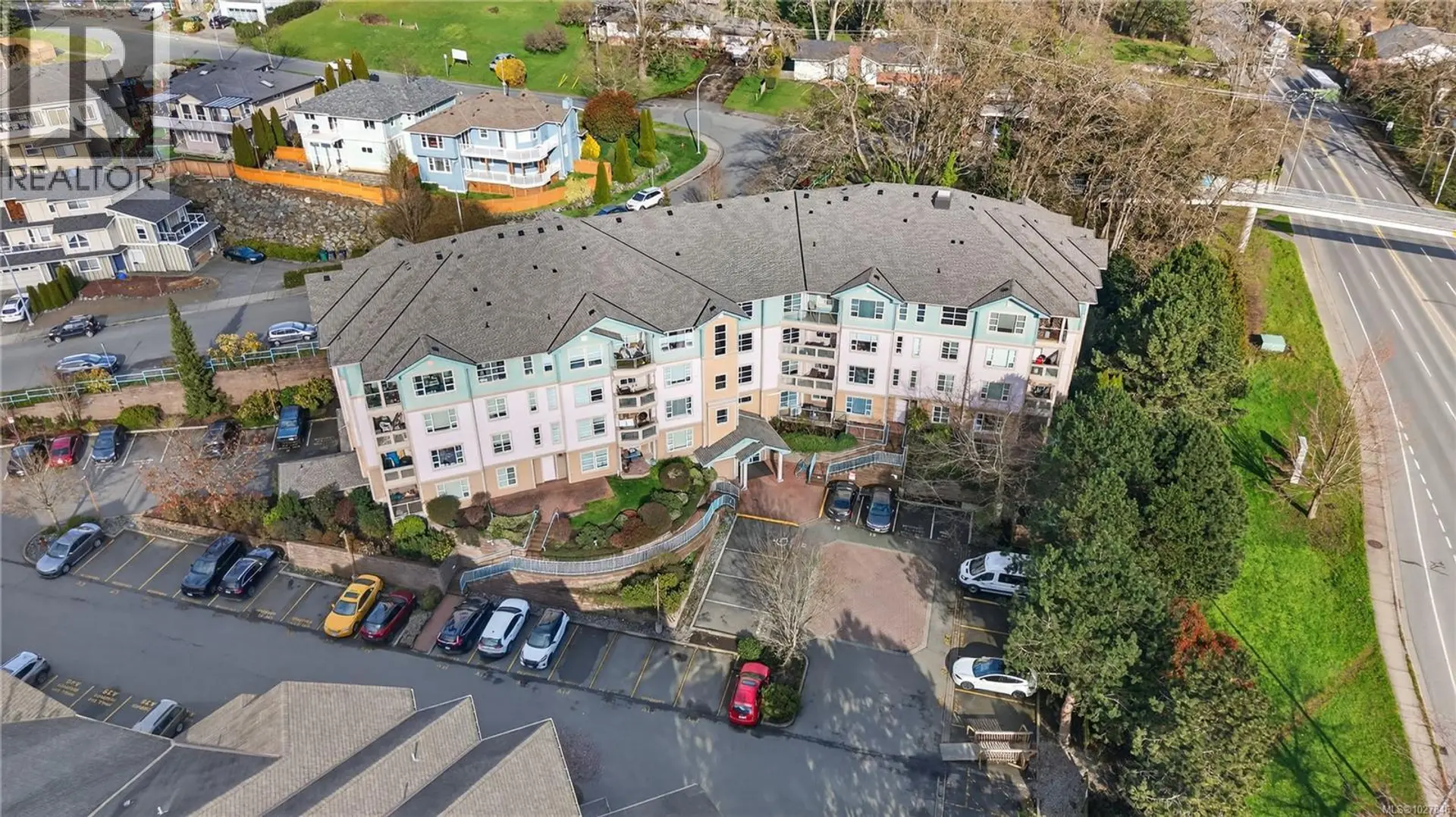 Property at #204 799 BLACKBERRY RD, Saanich, BC