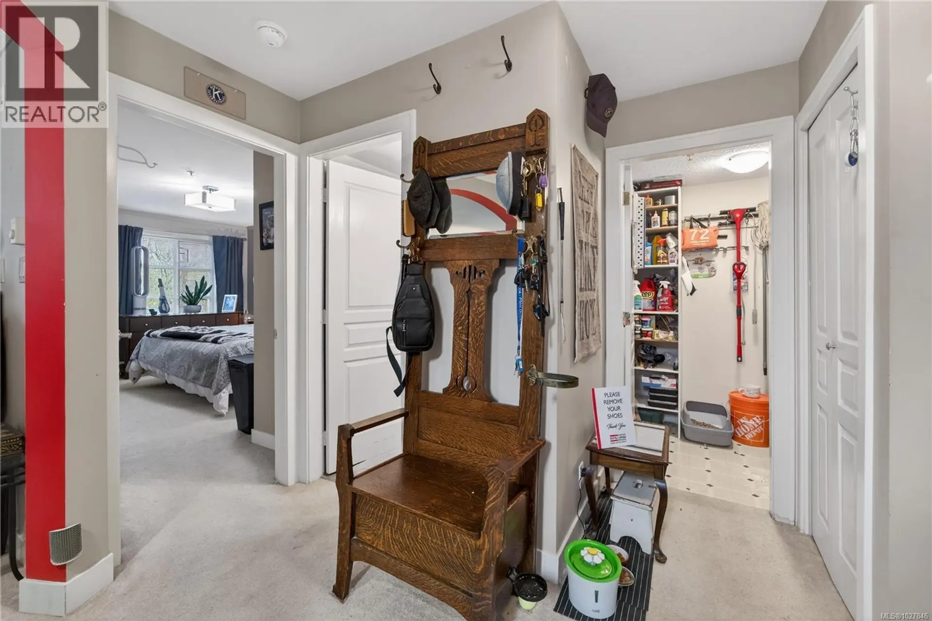 Property at #204 799 BLACKBERRY RD, Saanich, BC