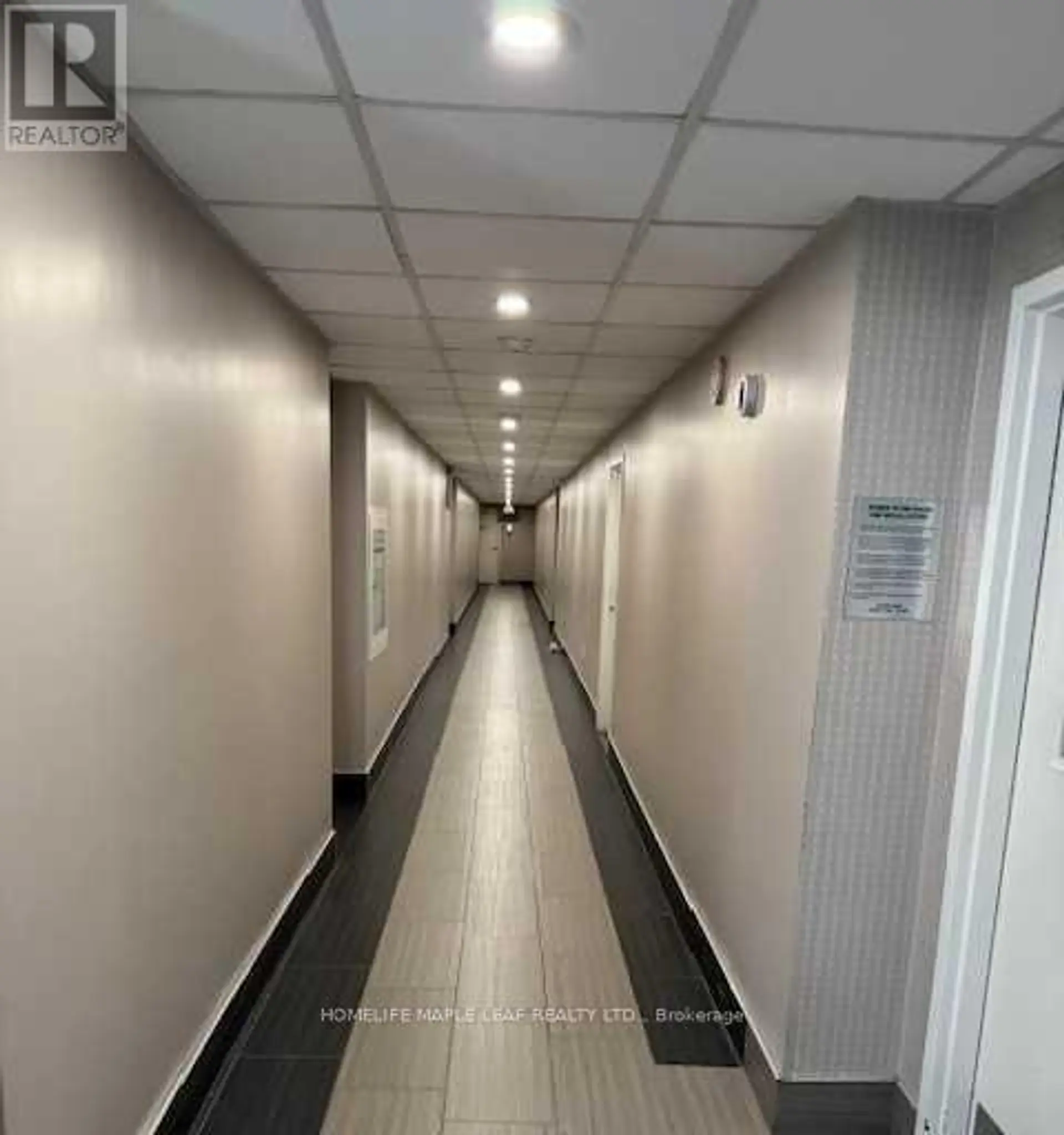 #1209 15 KENSINGTON ROAD - Image 2