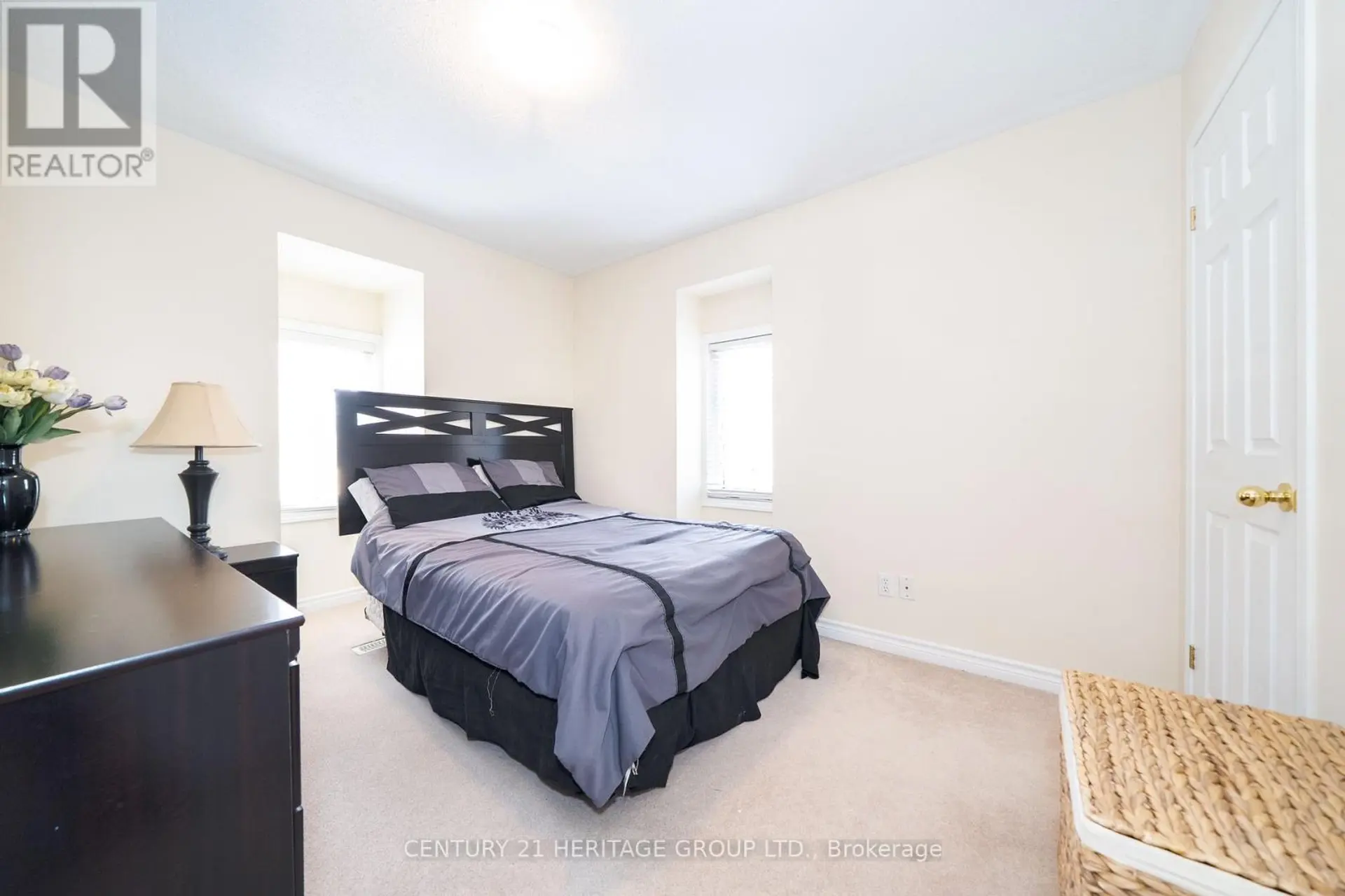 #301 64 SIDNEY BELSEY CRESCENT - Image 14