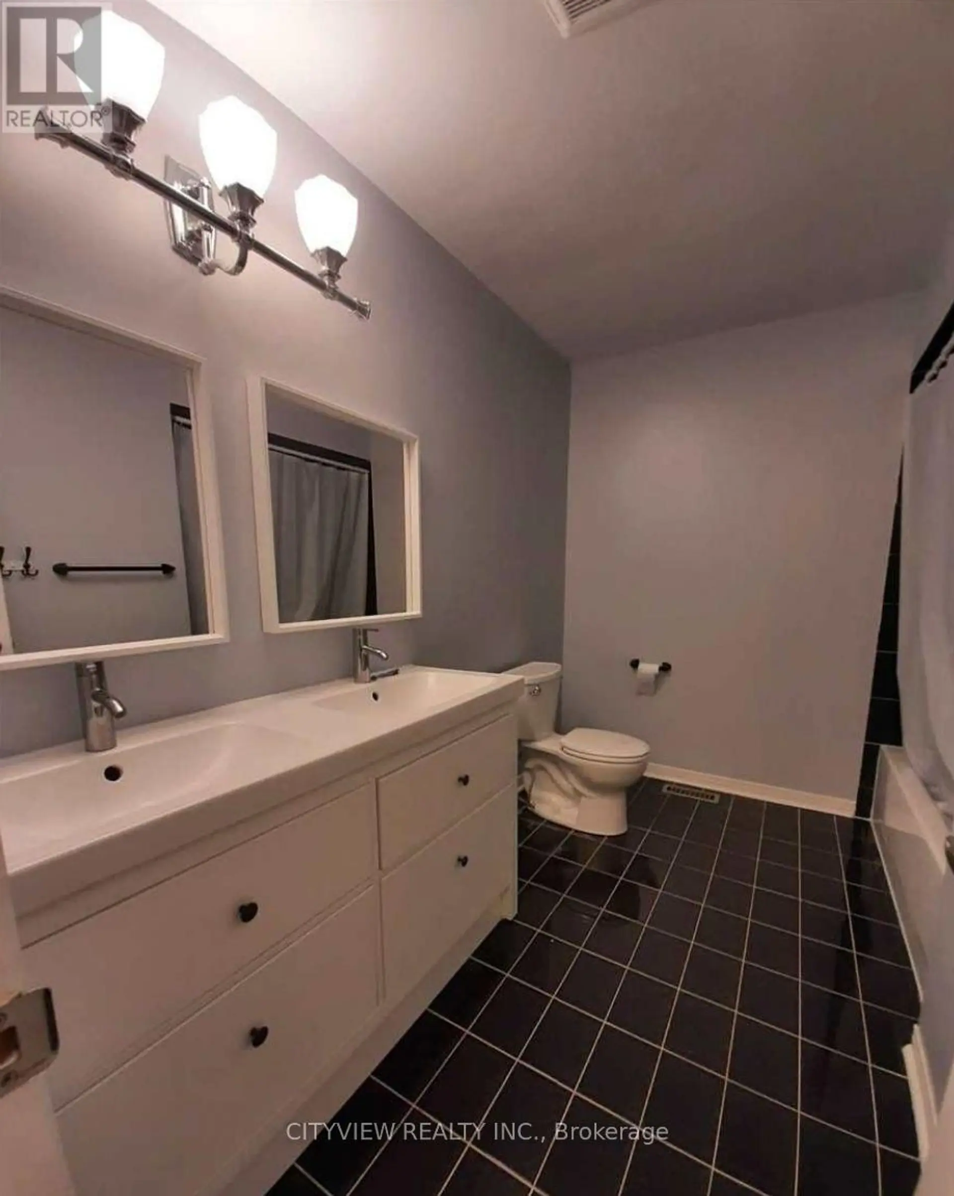 2140 OAKPOINT ROAD - Image 11