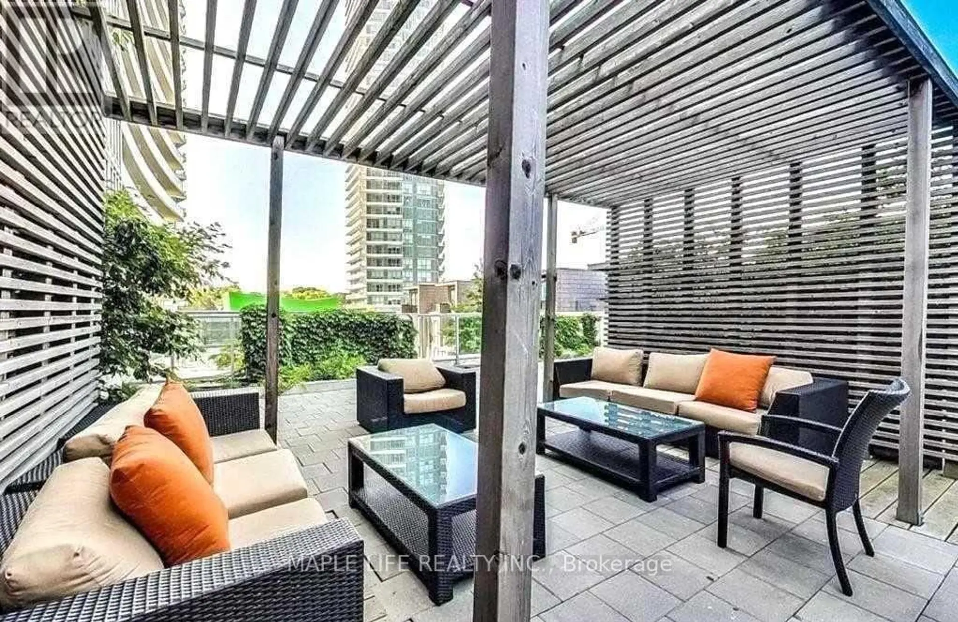 #2502 121 MCMAHON DRIVE - Image 15