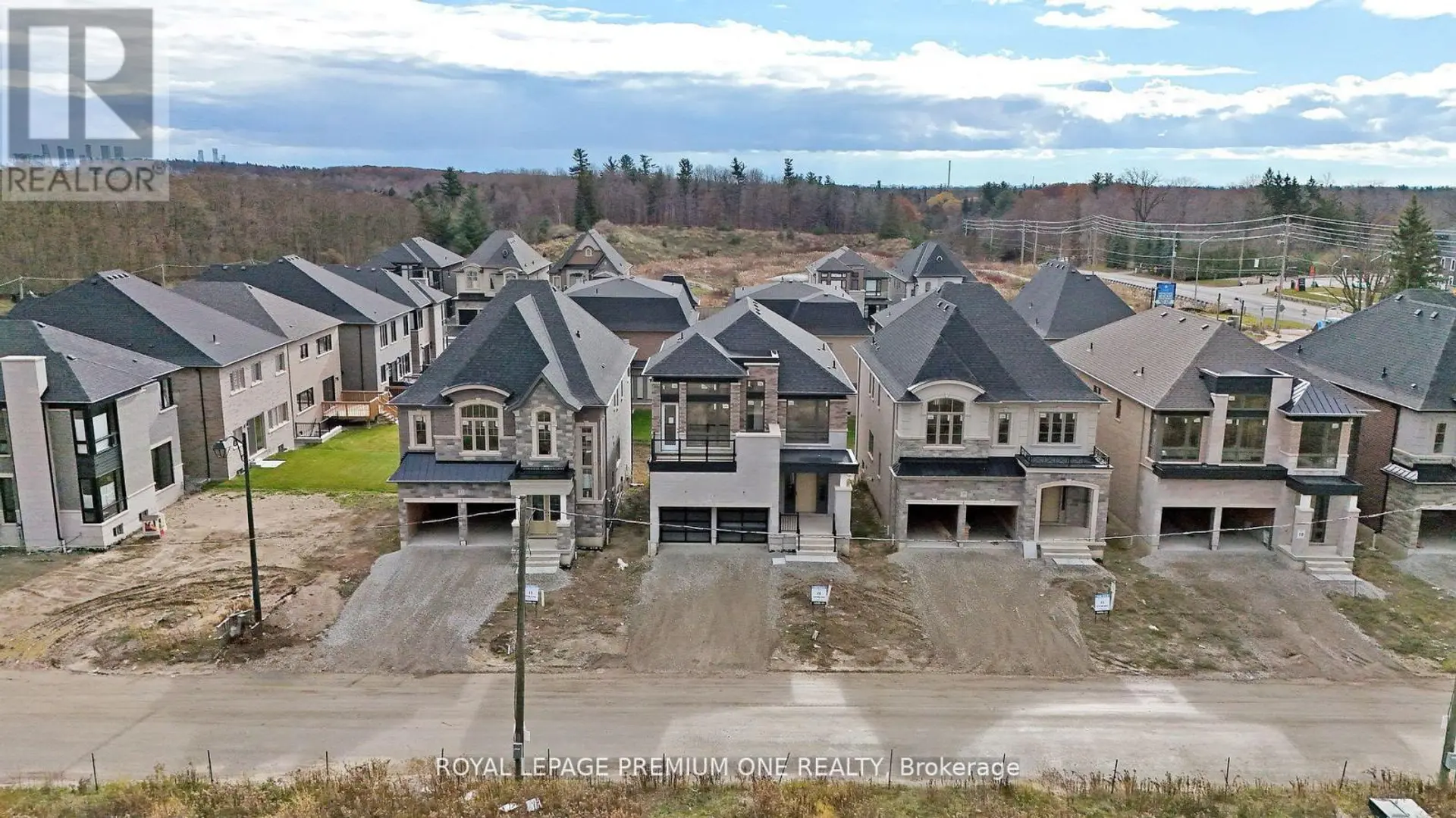 15 ANTONIETTA CRESCENT - Image 6
