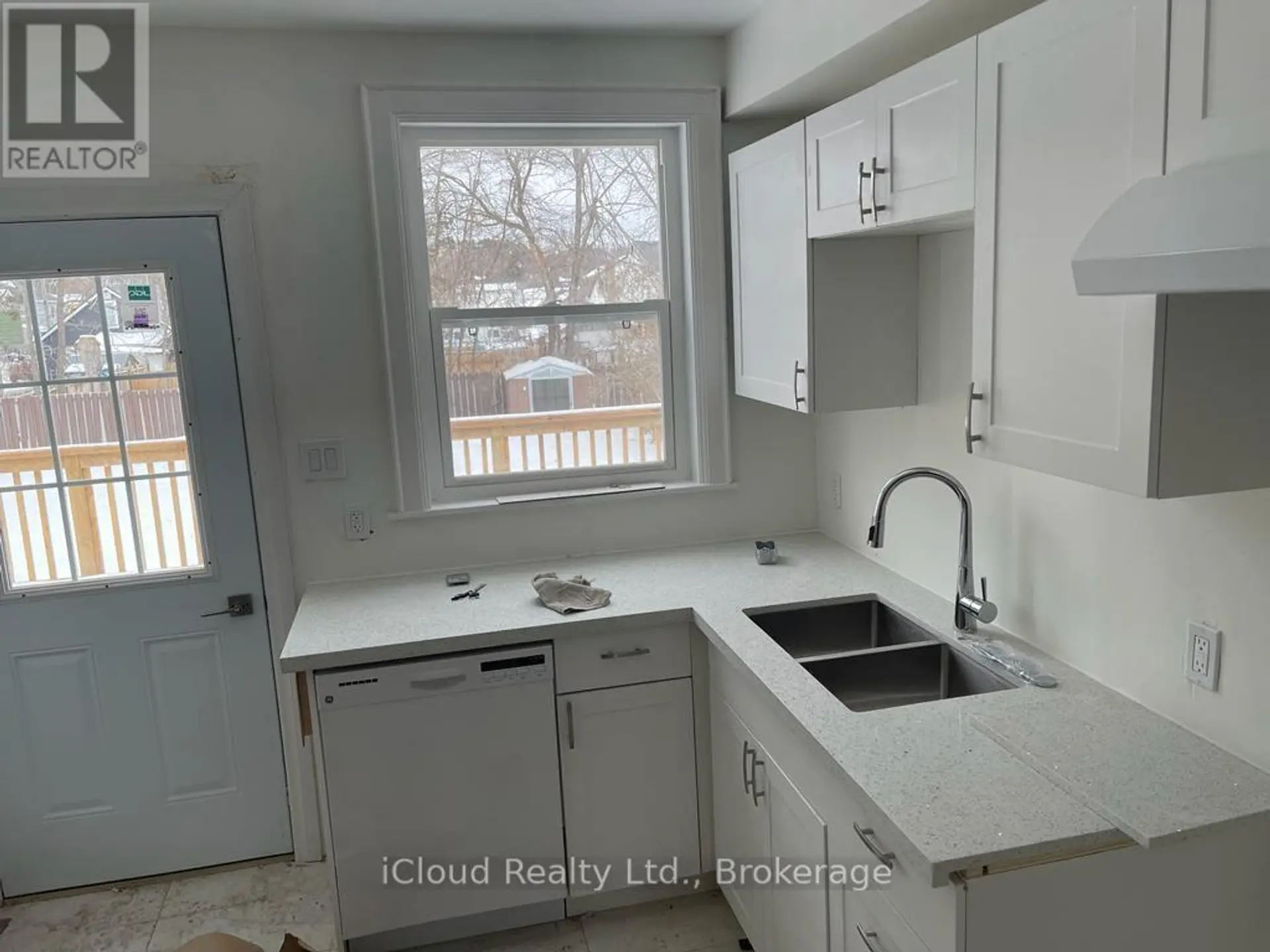 114-116 MCGILL STREET - Image 3