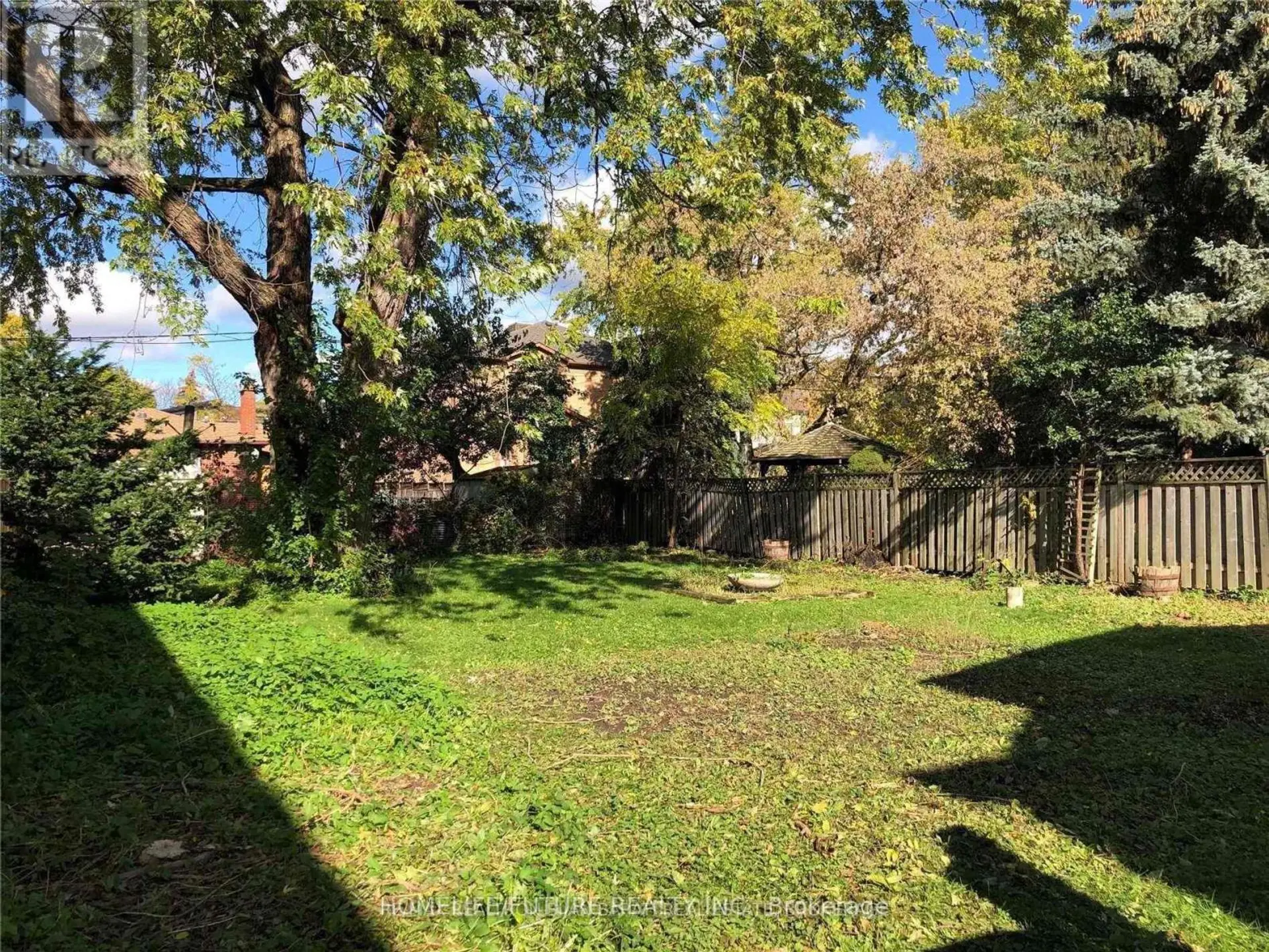 192 PARKVIEW AVENUE - Image 8