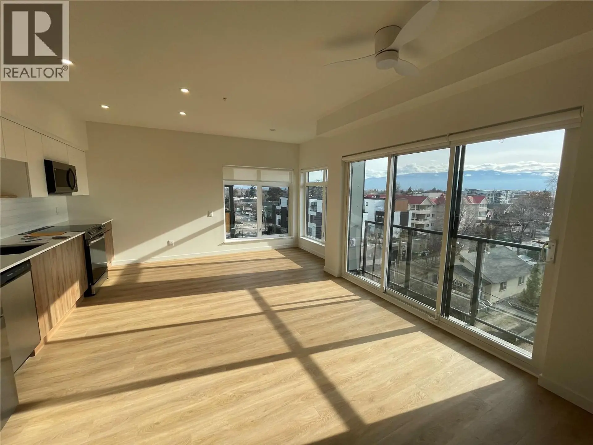 Property at #509 604 CAWSTON AVENUE, Kelowna, BC