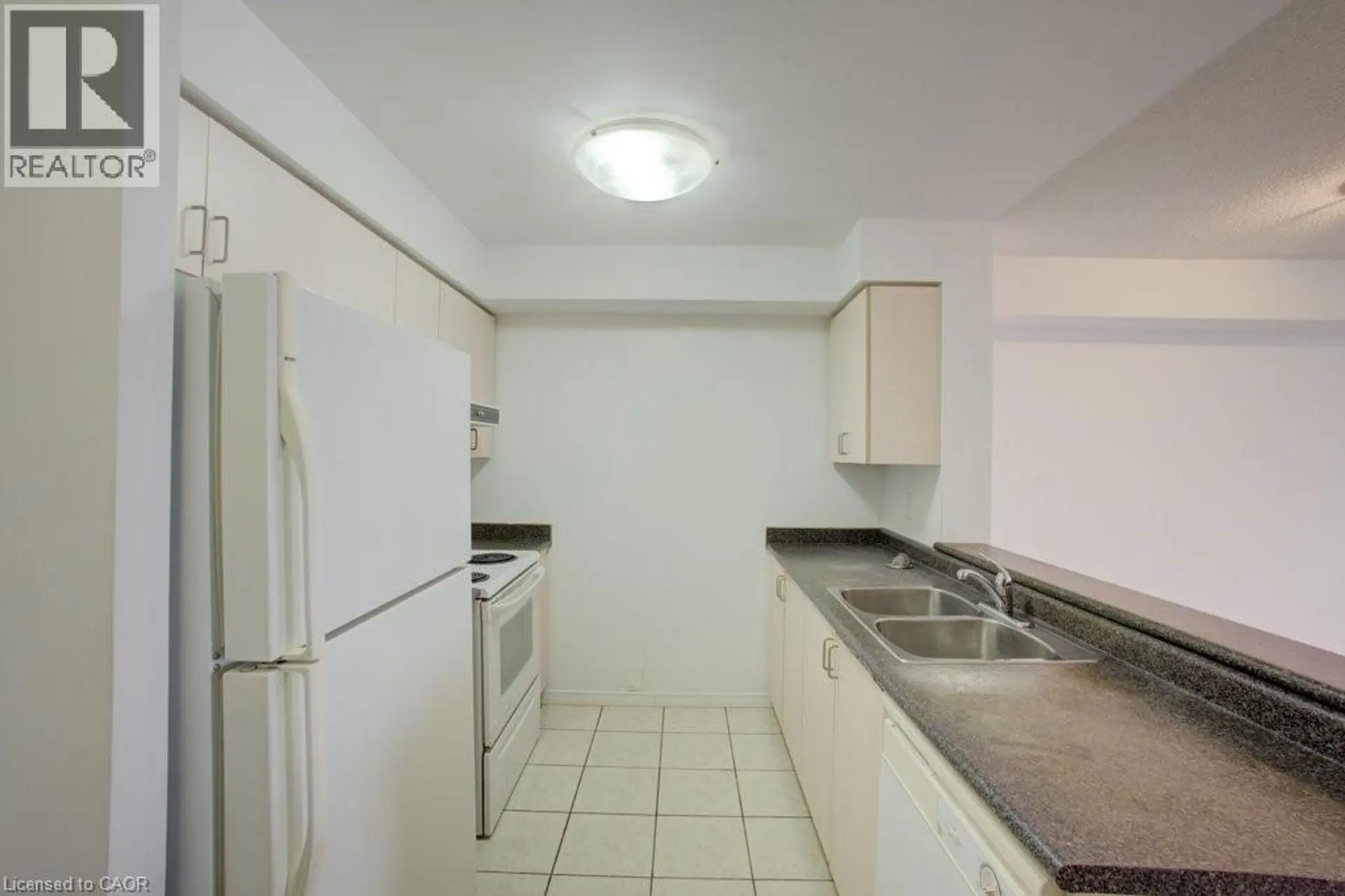 #802 3650 KINGSTON ROAD - Image 7