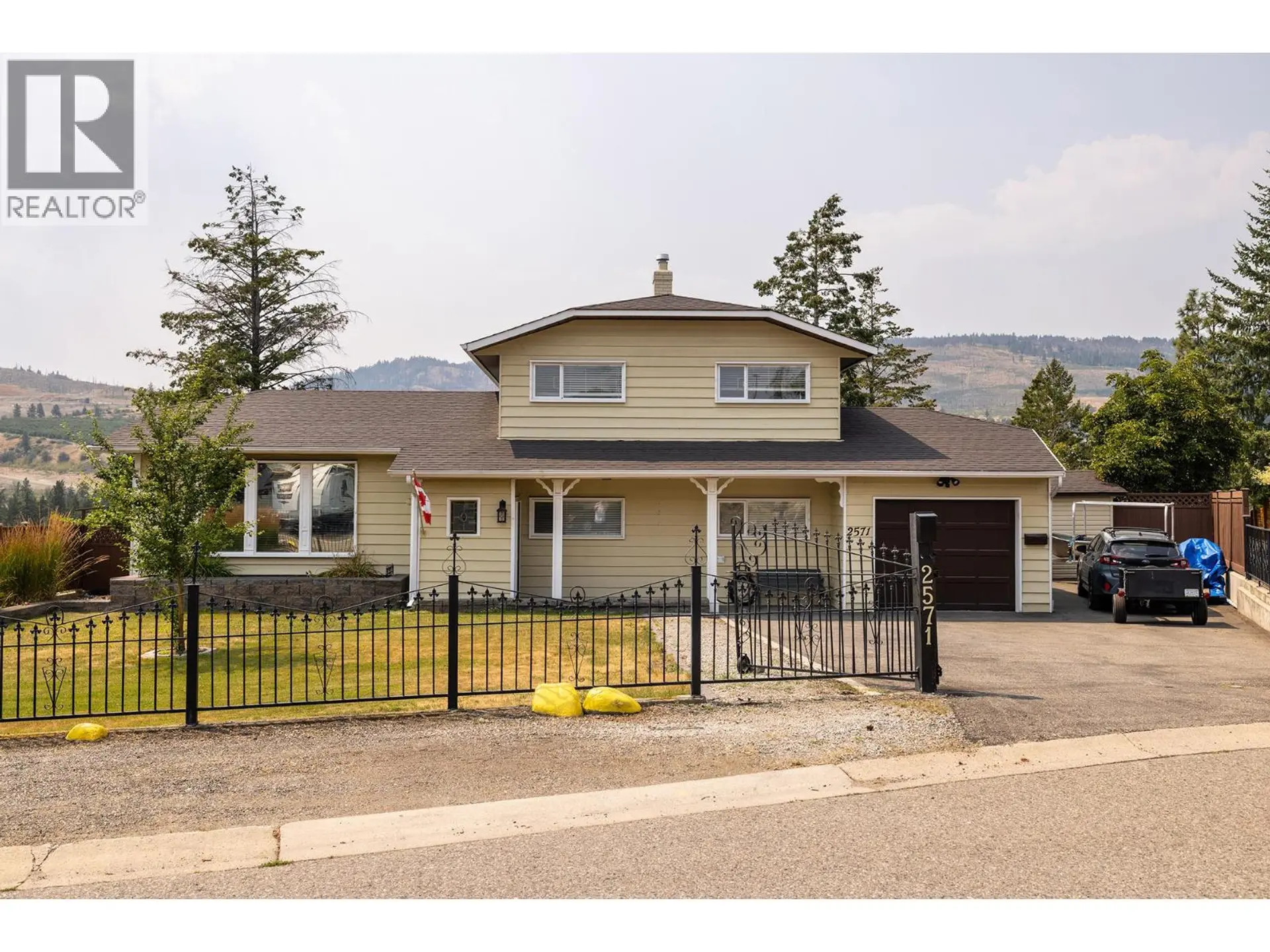 Property at 2571 Pineridge Place, West Kelowna, BC