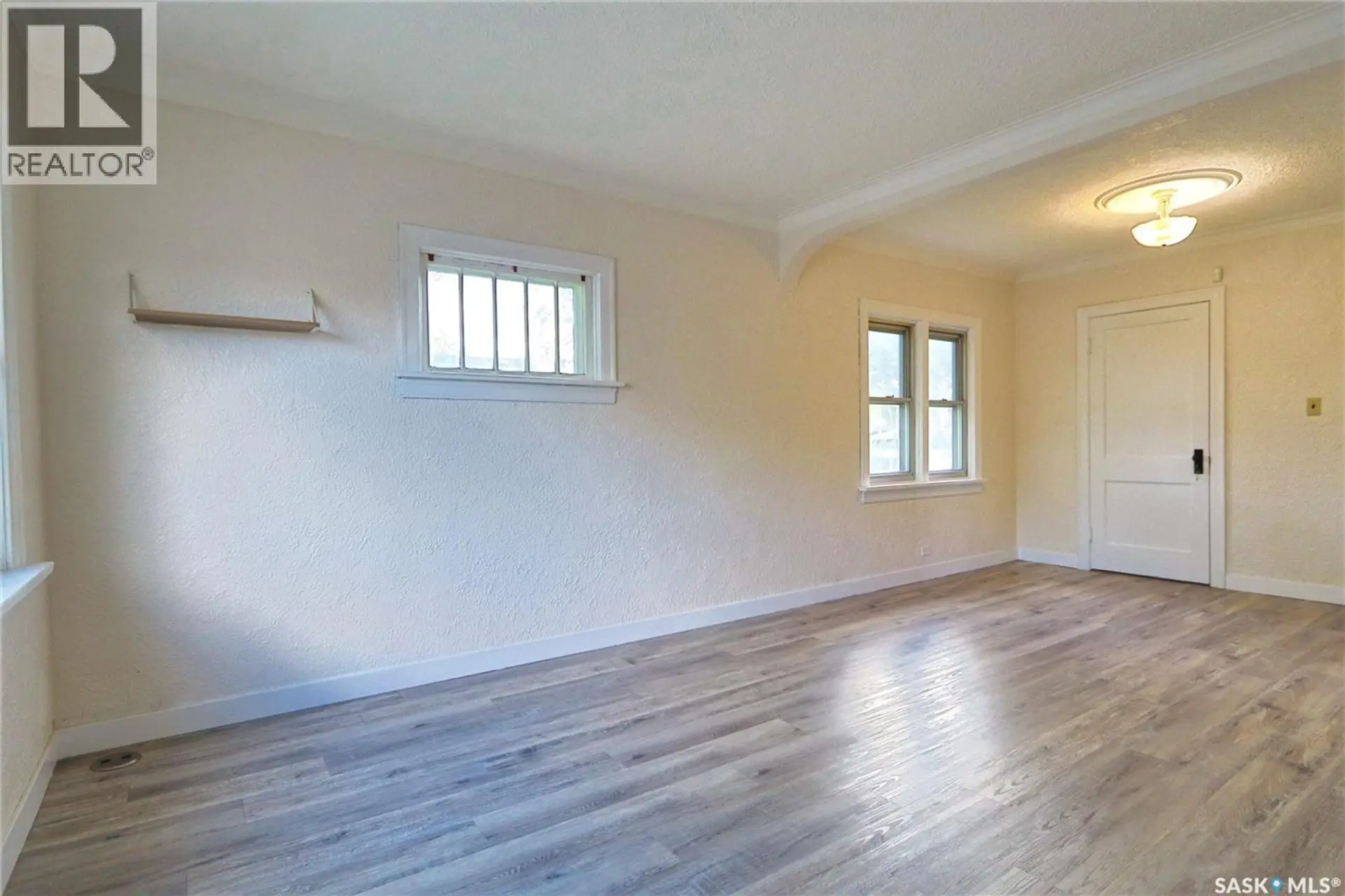 A&B 1824 Winnipeg STREET - Image 3