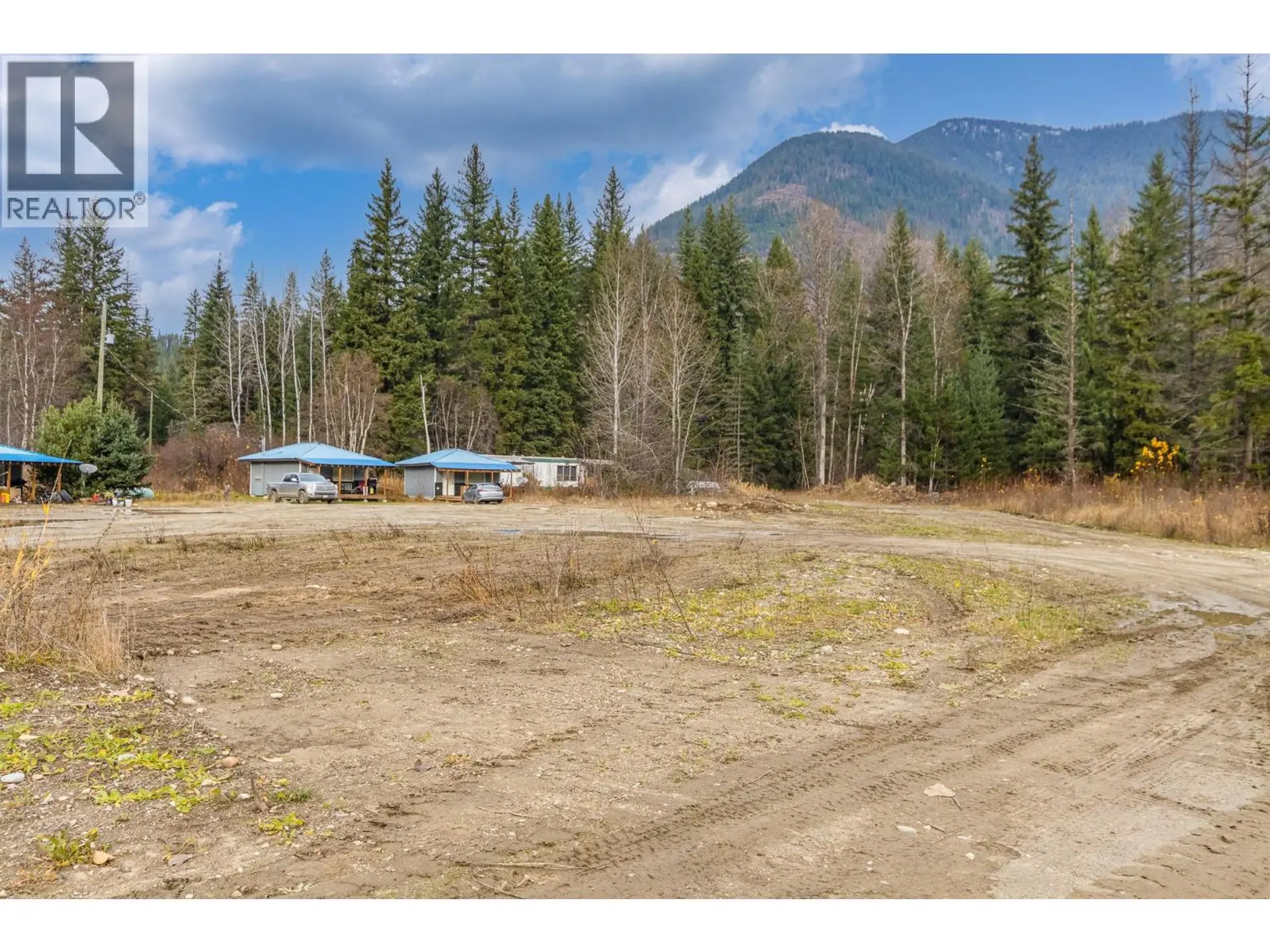 Property at 5513 PROSH FRONTAGE ROAD, Sicamous, BC
