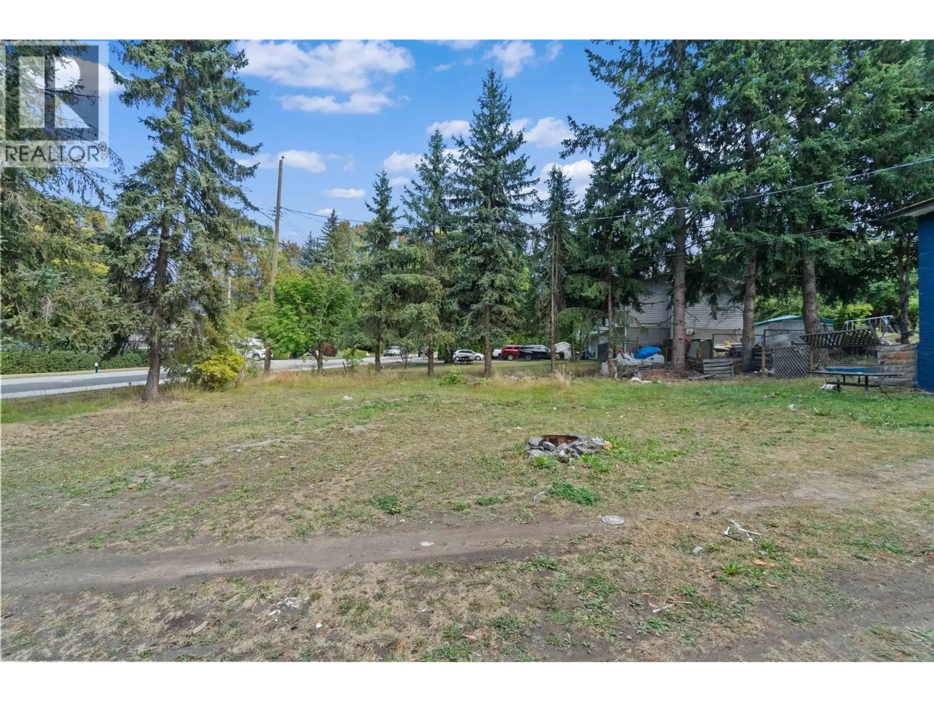 Property at 2030 1 AVENUE NE, Salmon Arm, BC