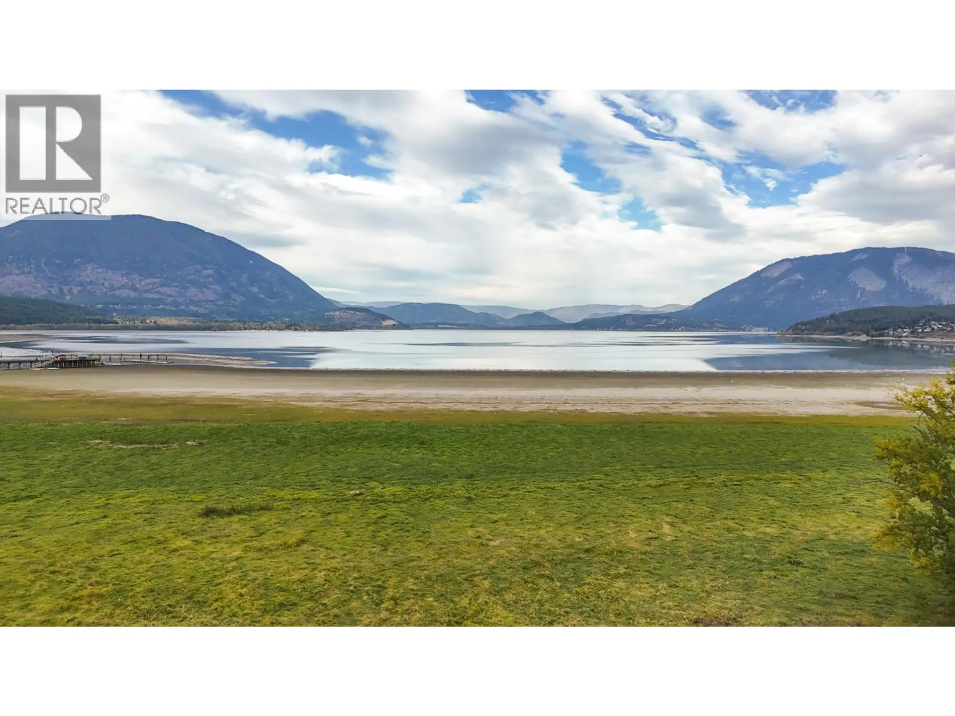 Property at 721 HARBOURFRONT DRIVE NE, Salmon Arm, BC