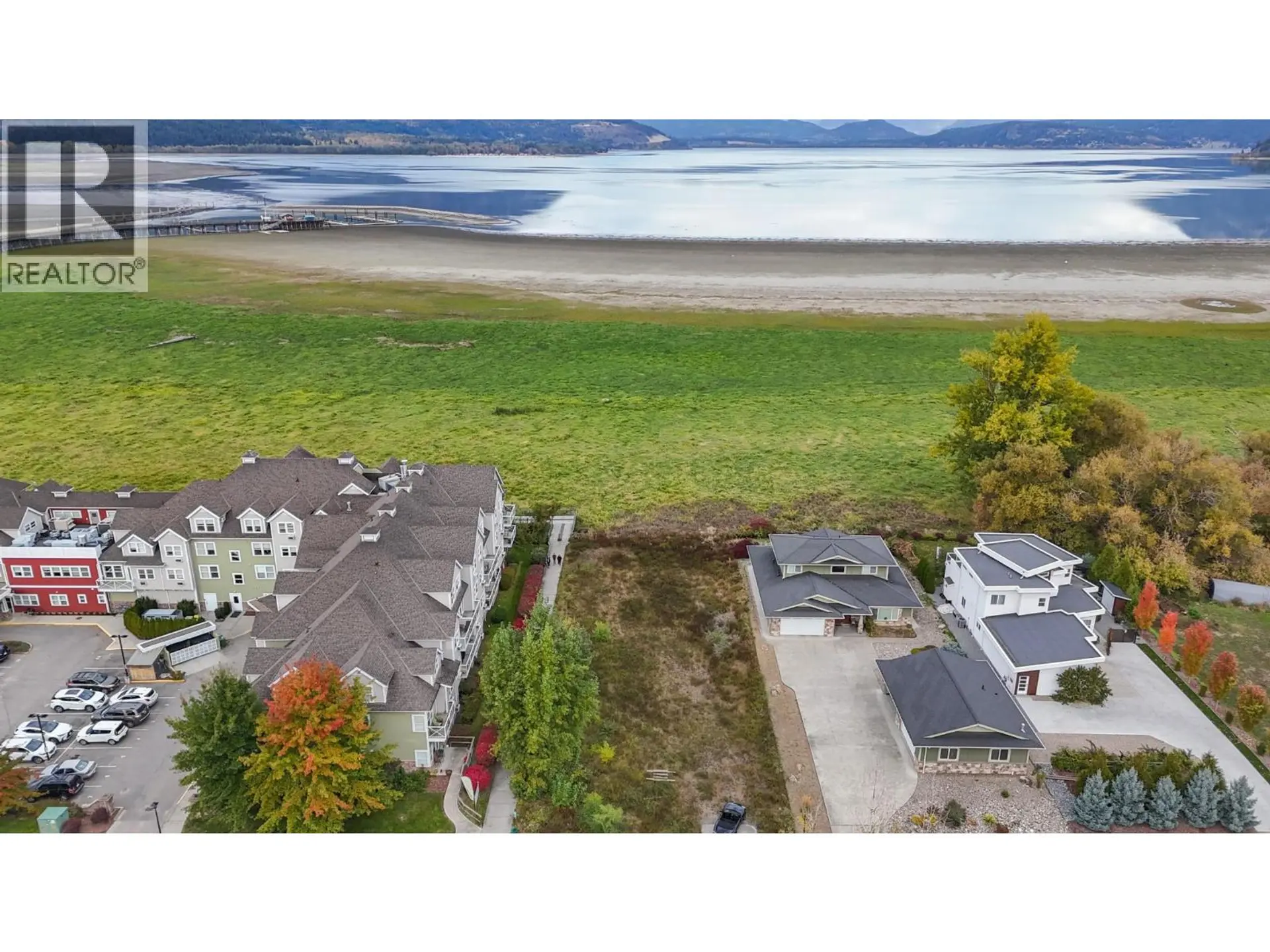 Property at 721 HARBOURFRONT DRIVE NE, Salmon Arm, BC