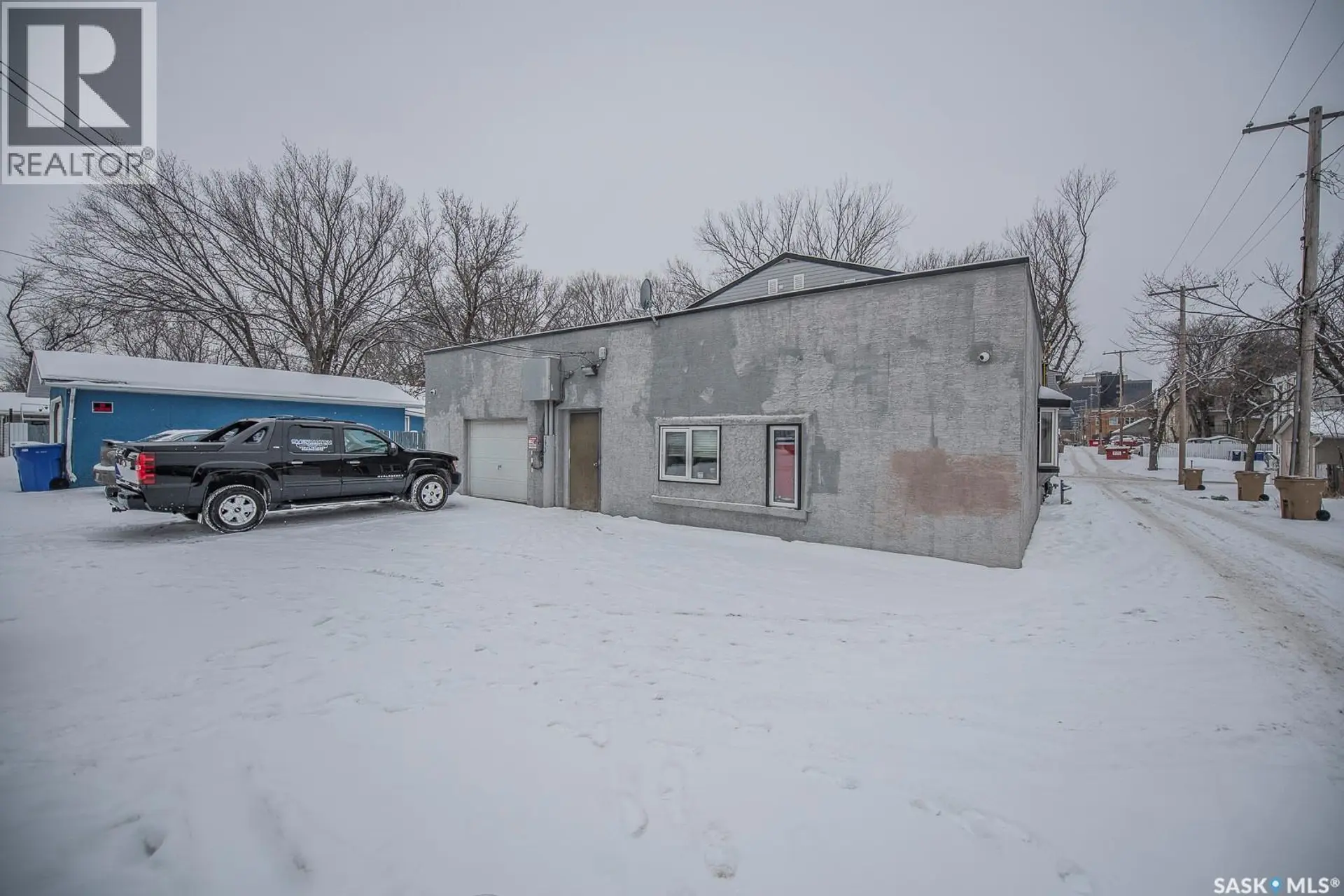 Property at 2023 OTTAWA STREET, Regina, SK